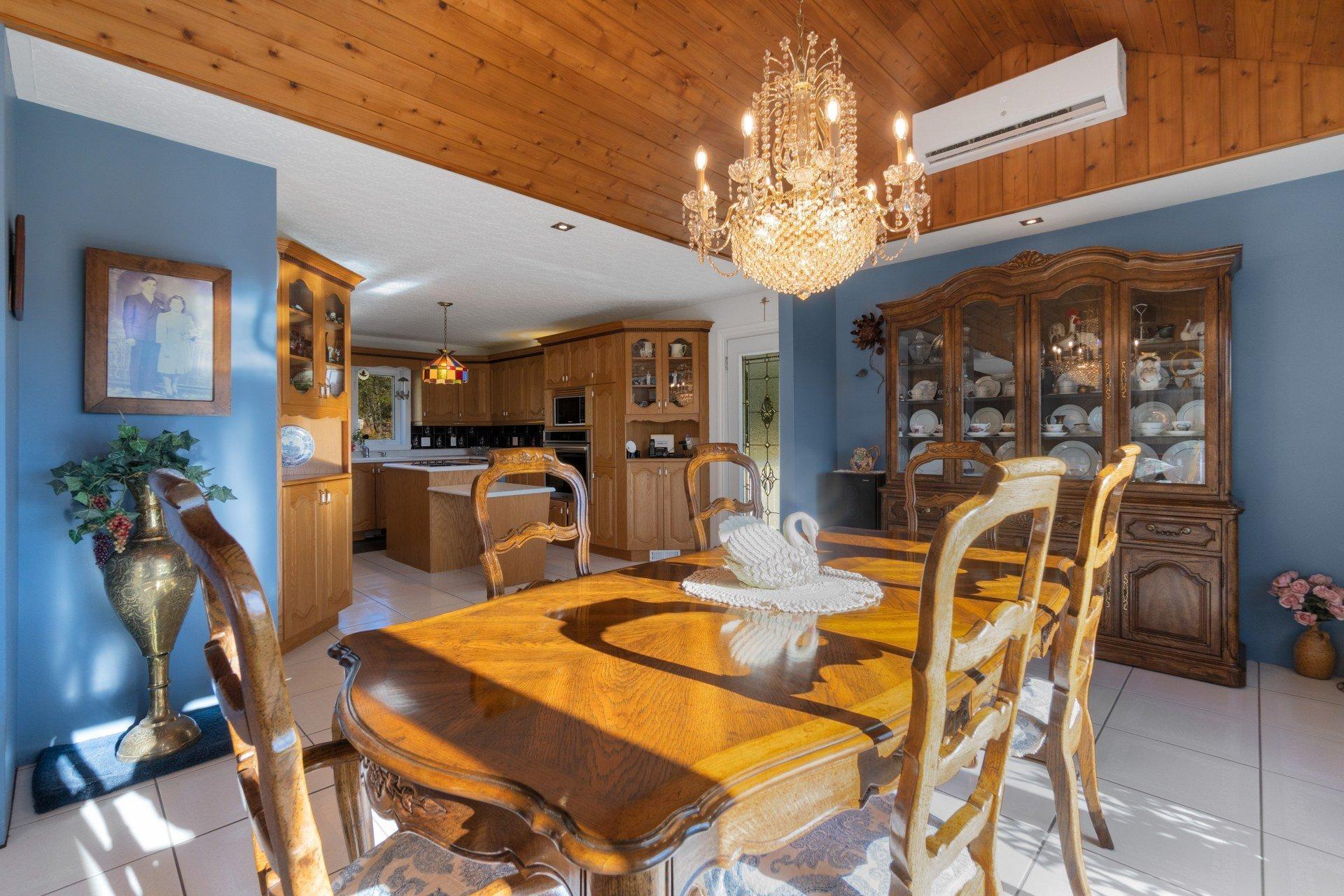 









125


Rue des Peupliers

,
Stratford,




QC
G0Y1P0

