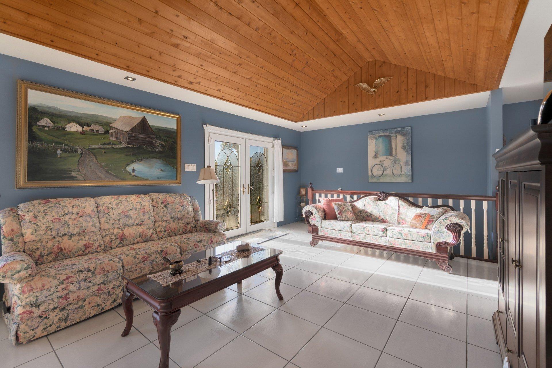 









125


Rue des Peupliers

,
Stratford,




QC
G0Y1P0

