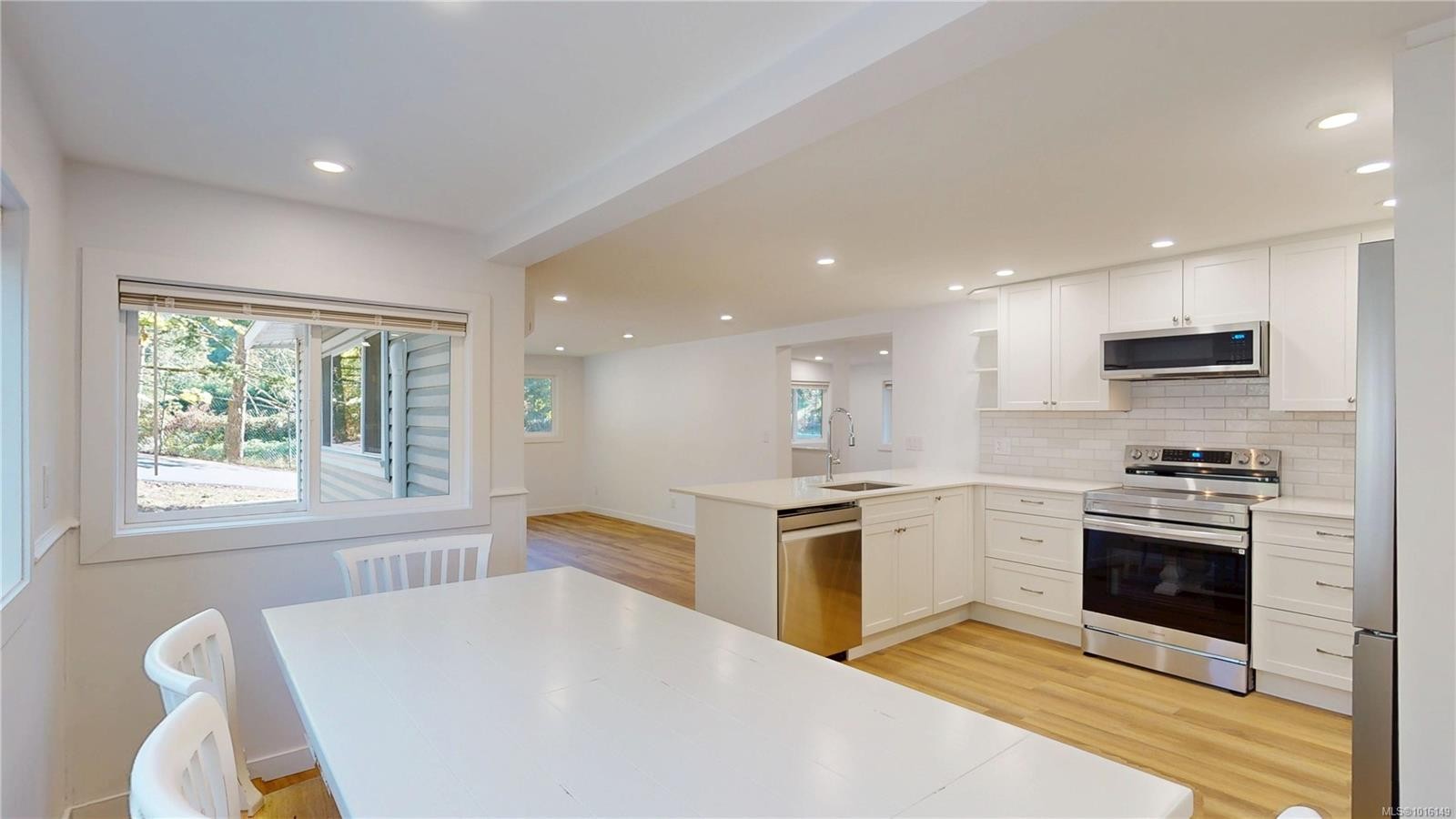 









2785


Wallbank

Rd, 48,
Shawnigan Lake,




BC
V8H 2A5

