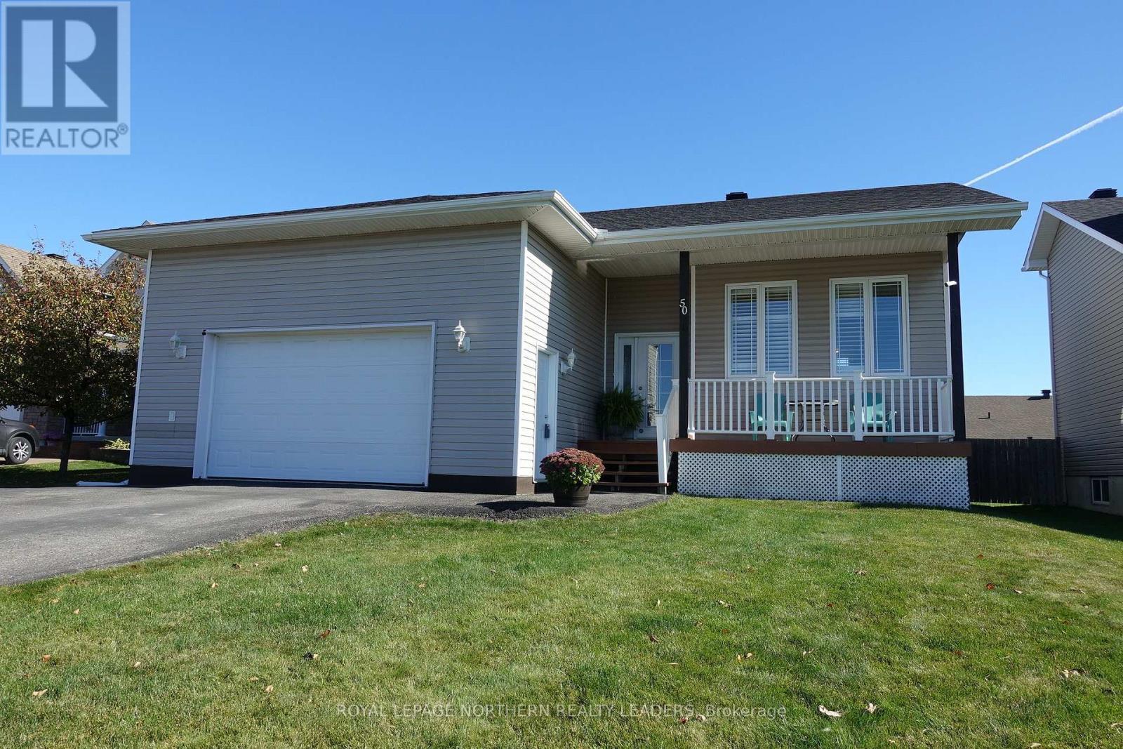 












50 MAJESTIC DRIVE

,
Timmins (MTJ - Beaurivage),




Ontario
P4R1N6

