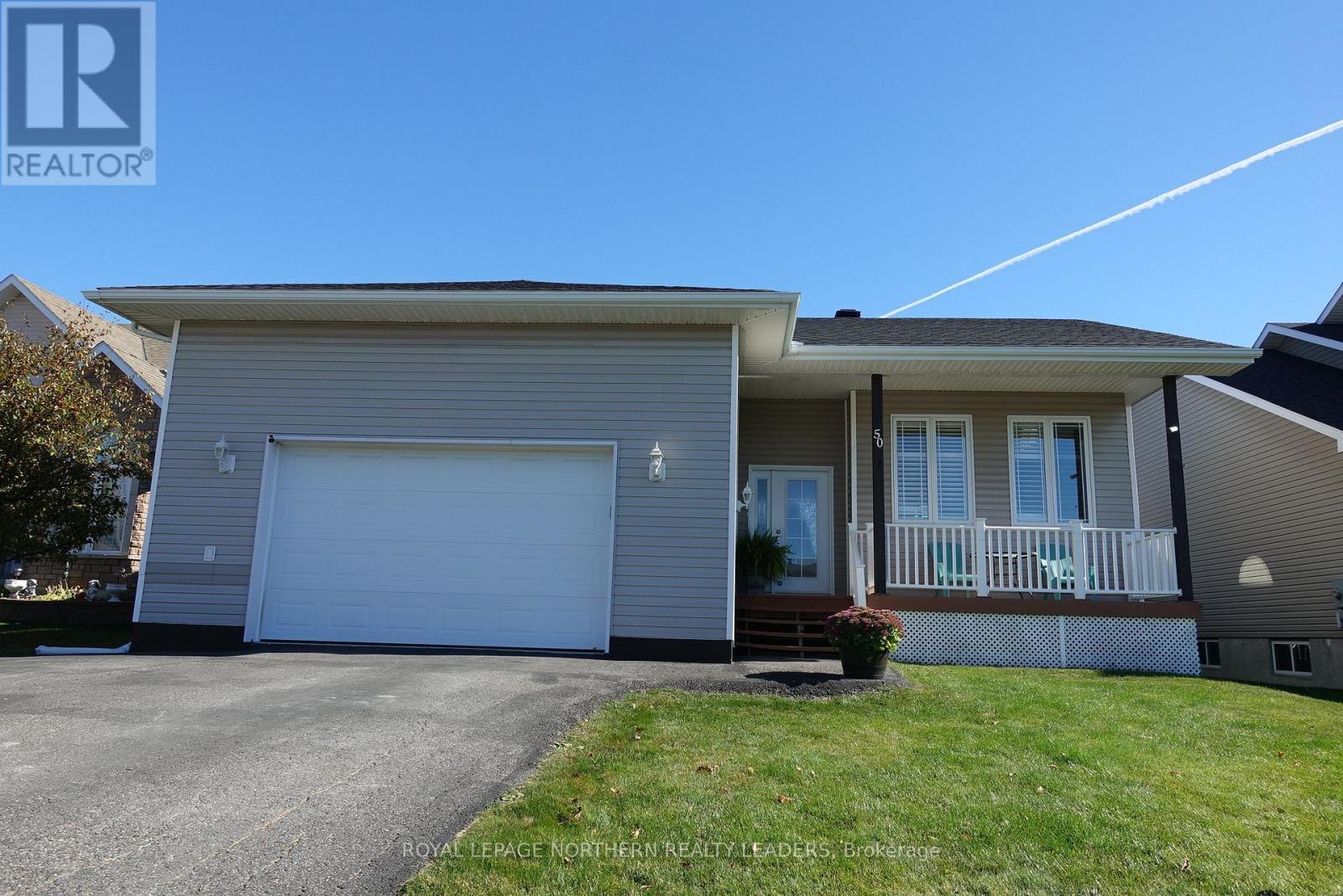 












50 MAJESTIC DRIVE

,
Timmins (MTJ - Beaurivage),




Ontario
P4R1N6


