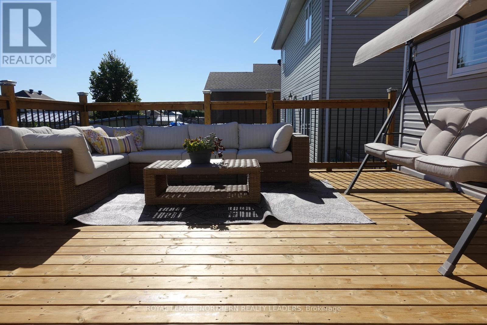 












50 MAJESTIC DRIVE

,
Timmins (MTJ - Beaurivage),




Ontario
P4R1N6

