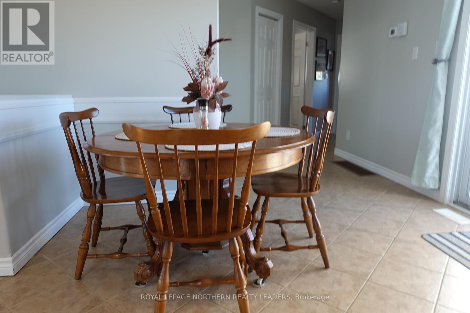 












50 MAJESTIC DRIVE

,
Timmins (MTJ - Beaurivage),




Ontario
P4R1N6

