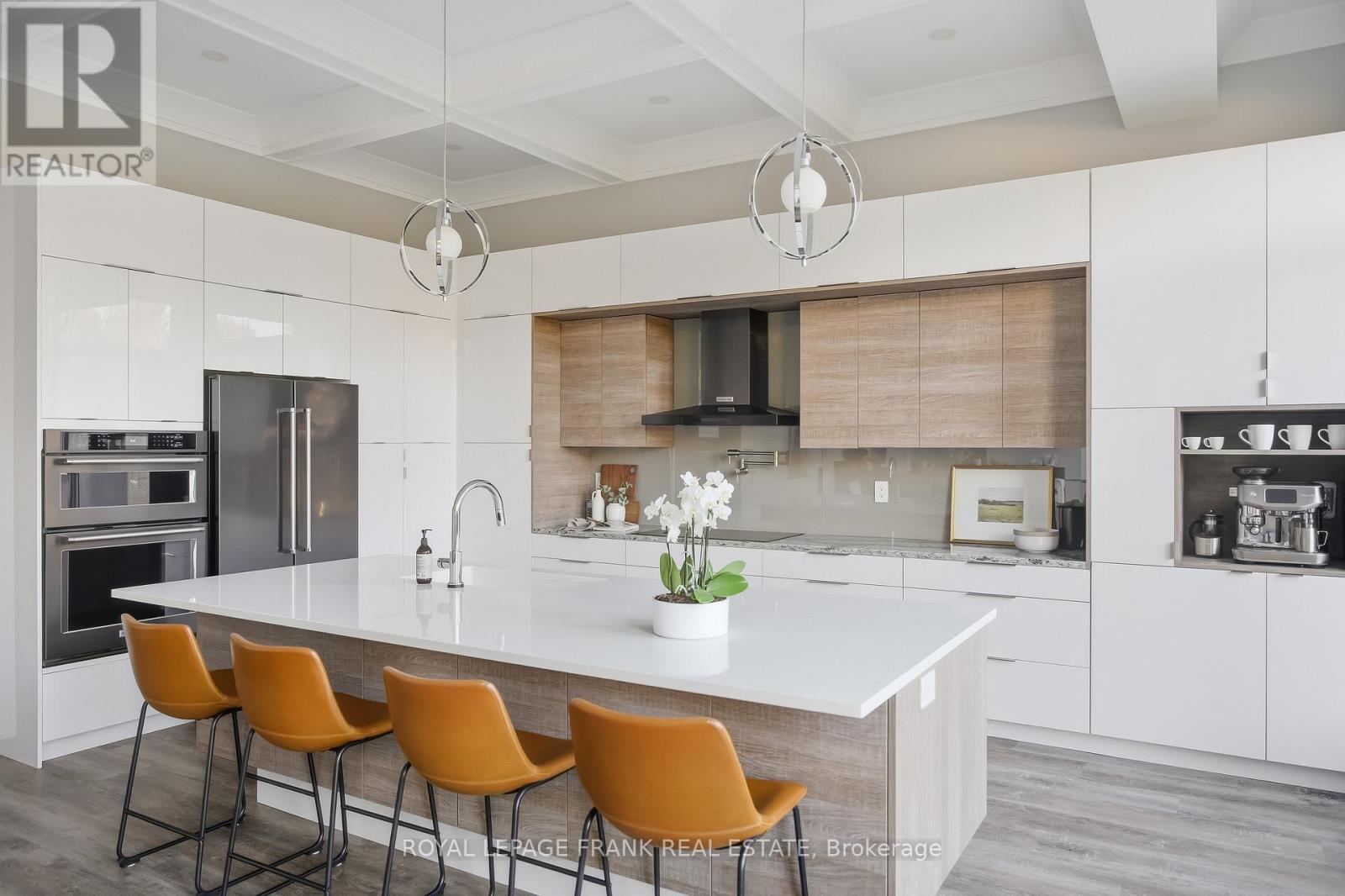 












1430 NASH ROAD

,
Clarington (Courtice),




Ontario
L1E2K1

