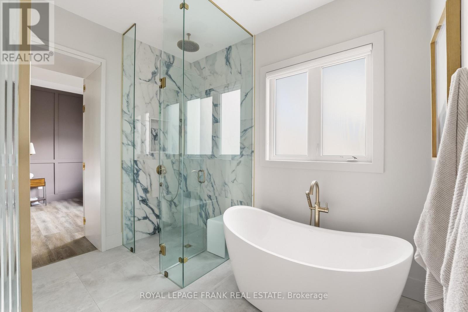 












1430 NASH ROAD

,
Clarington (Courtice),




Ontario
L1E2K1

