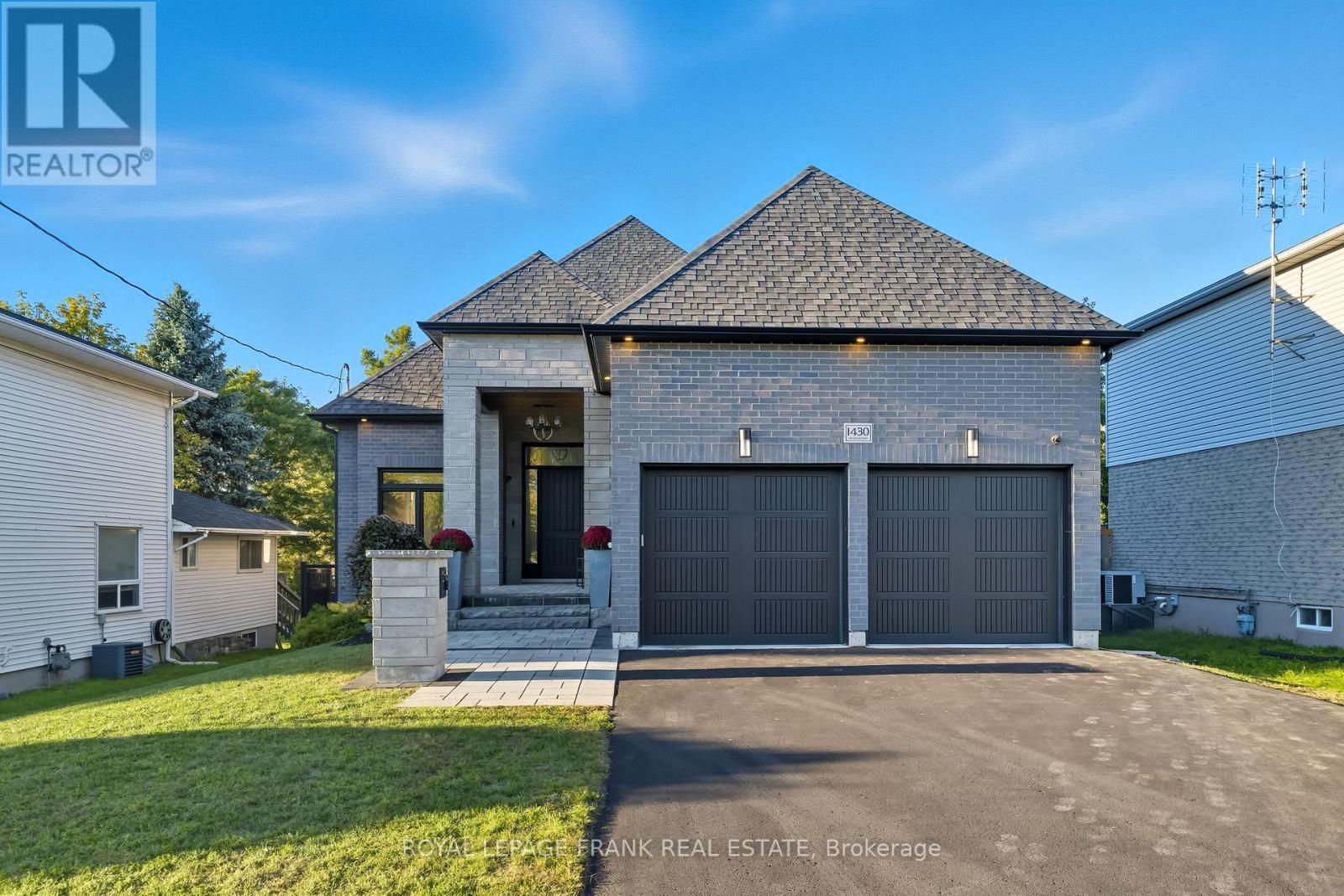 












1430 NASH ROAD

,
Clarington (Courtice),




Ontario
L1E2K1

