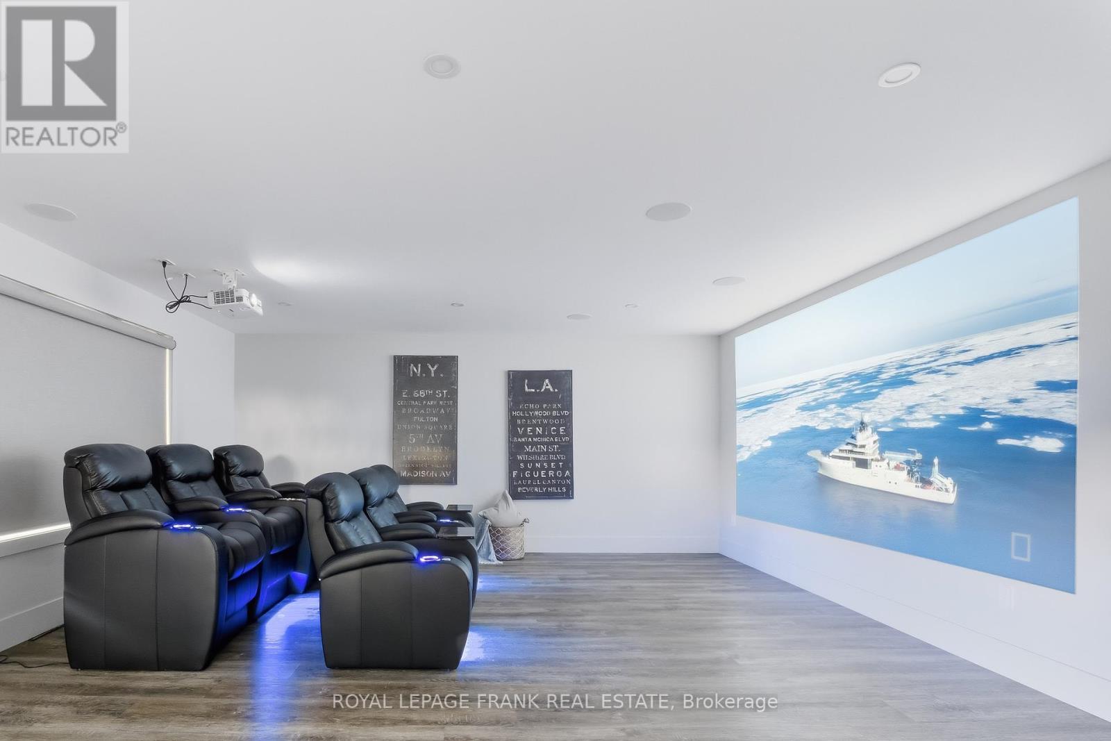 












1430 NASH ROAD

,
Clarington (Courtice),




Ontario
L1E2K1

