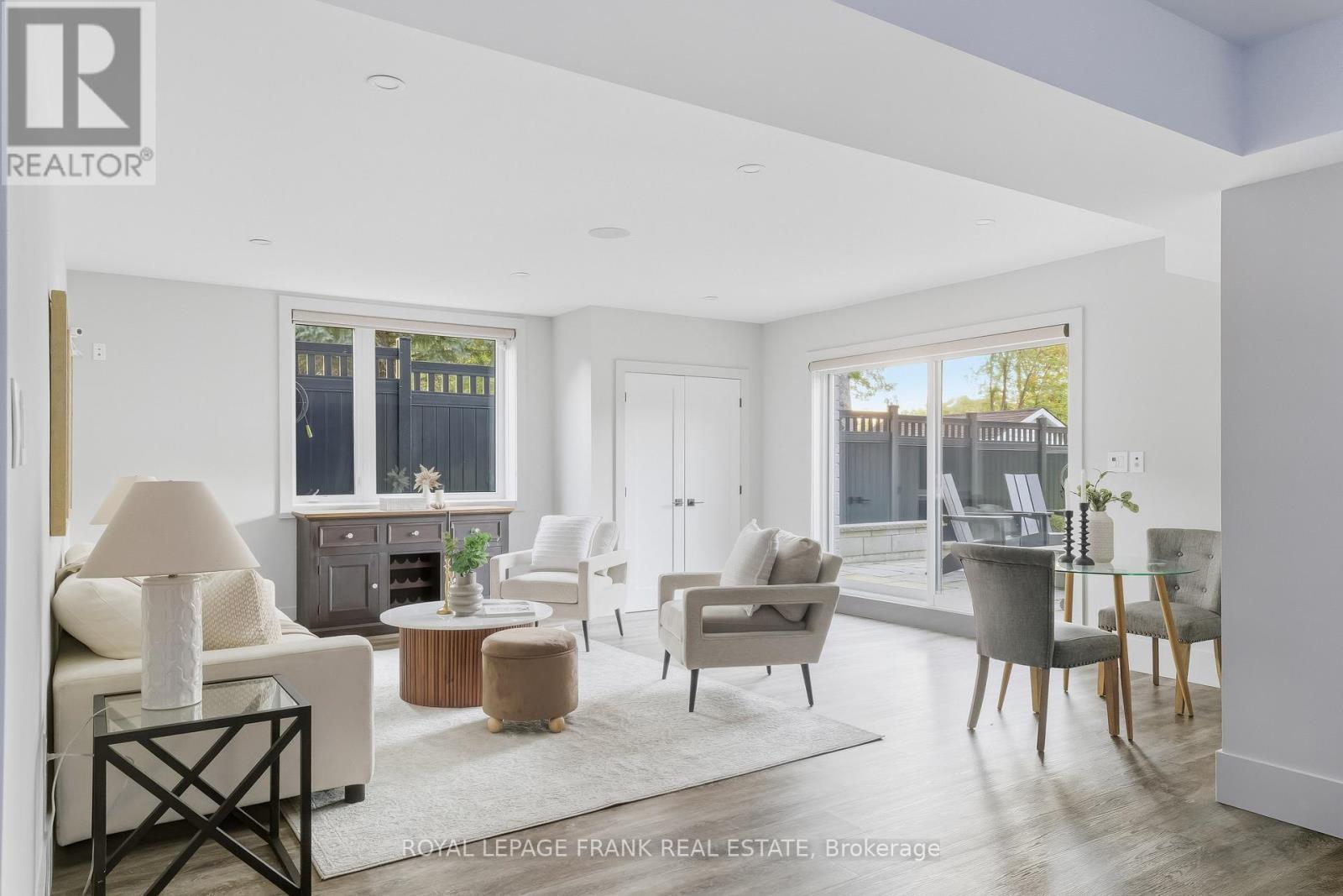 












1430 NASH ROAD

,
Clarington (Courtice),




Ontario
L1E2K1

