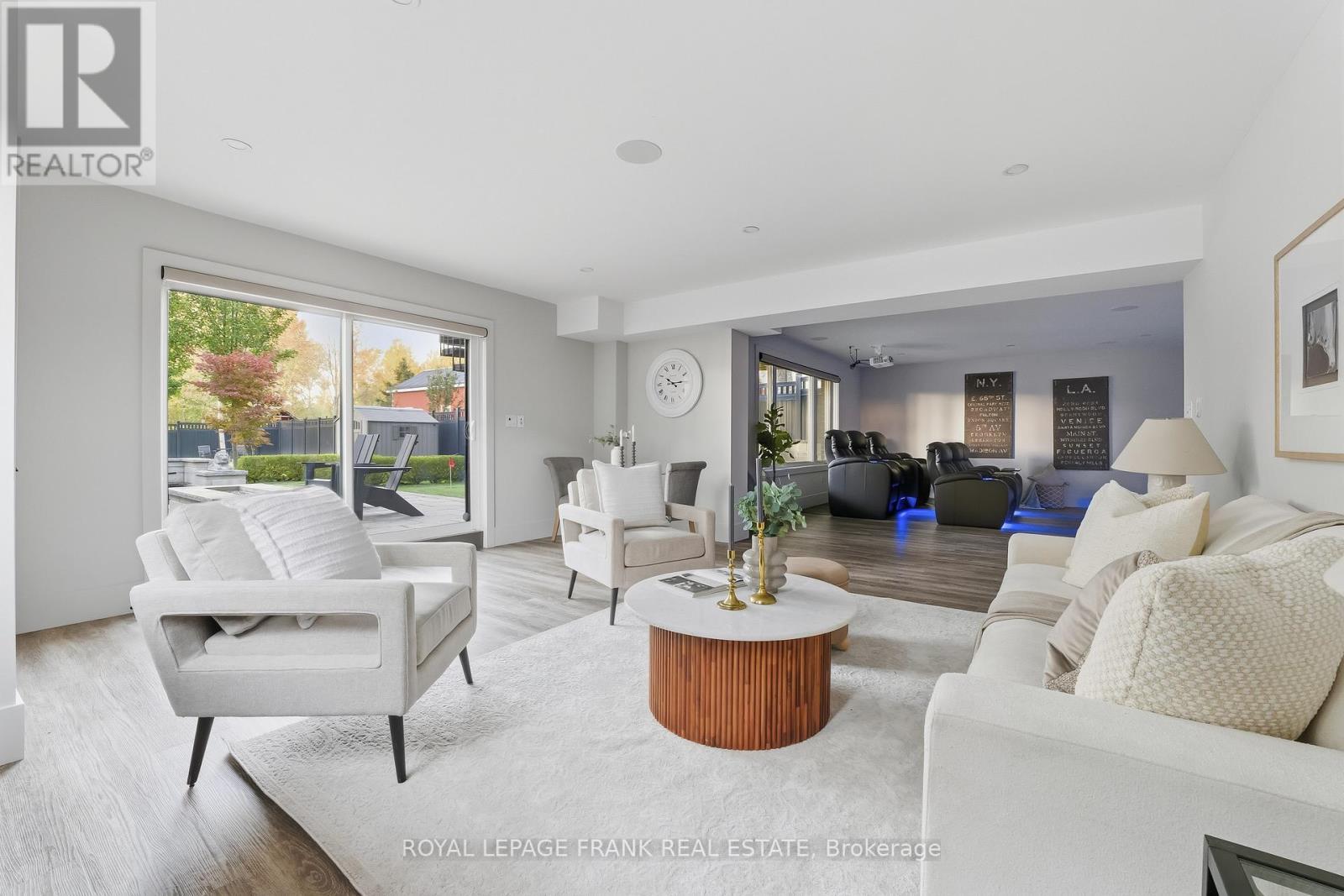 












1430 NASH ROAD

,
Clarington (Courtice),




Ontario
L1E2K1

