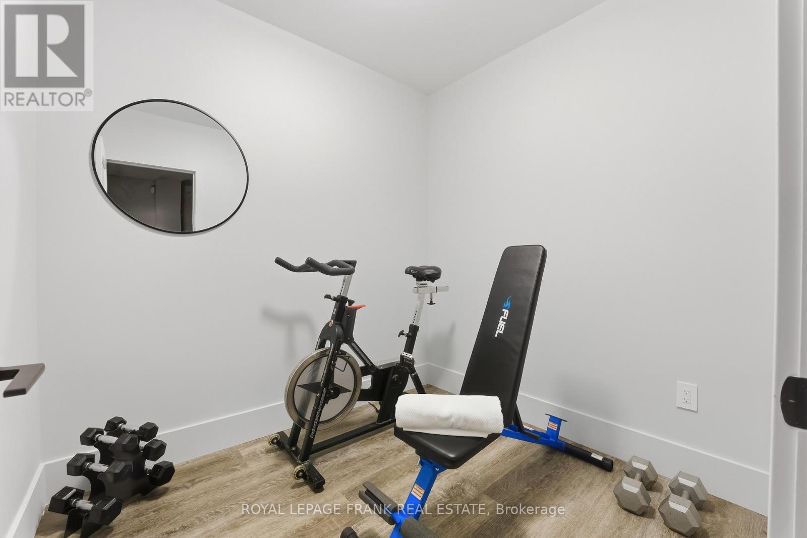 












1430 NASH ROAD

,
Clarington (Courtice),




Ontario
L1E2K1

