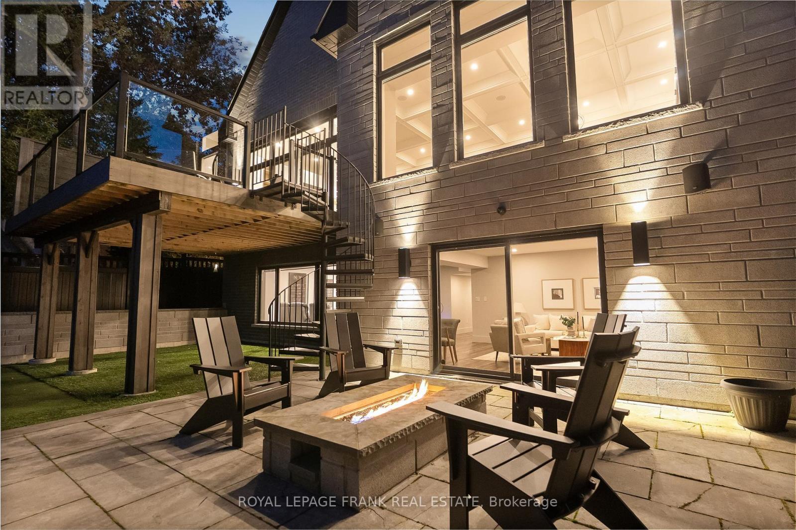 












1430 NASH ROAD

,
Clarington (Courtice),




Ontario
L1E2K1

