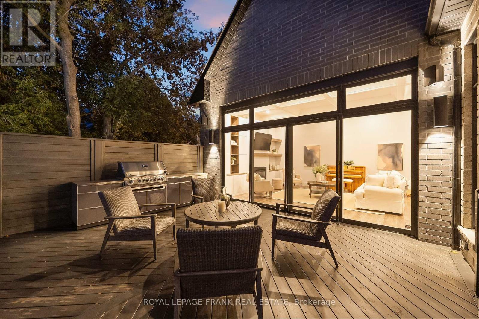 












1430 NASH ROAD

,
Clarington (Courtice),




Ontario
L1E2K1

