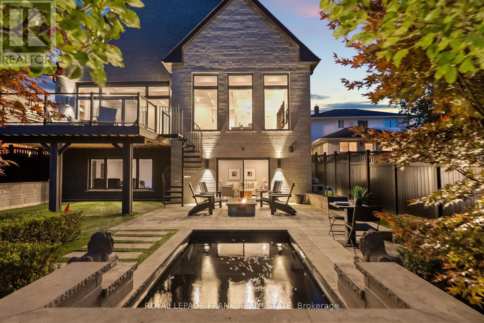 












1430 NASH ROAD

,
Clarington (Courtice),




Ontario
L1E2K1

