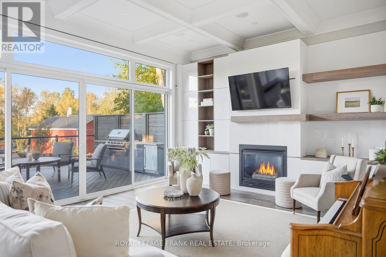 












1430 NASH ROAD

,
Clarington (Courtice),




Ontario
L1E2K1

