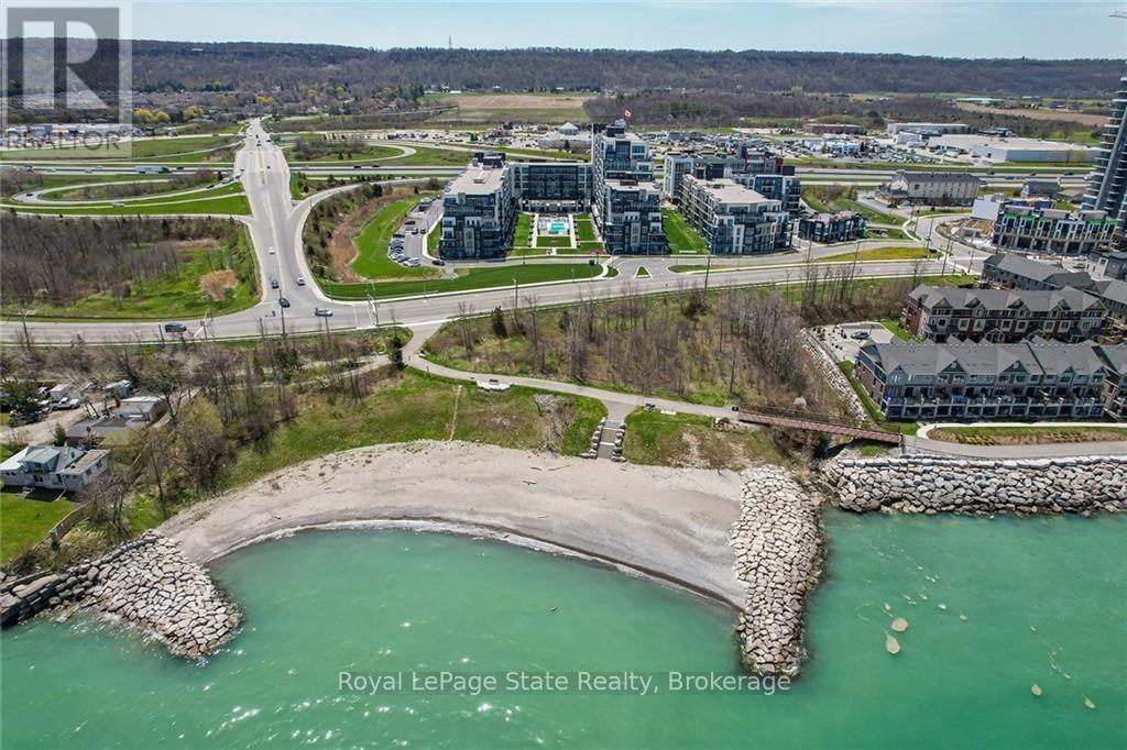 












214 - 16 CONCORD PLACE

,
Grimsby (Grimsby Beach),




Ontario
L3M0J1

