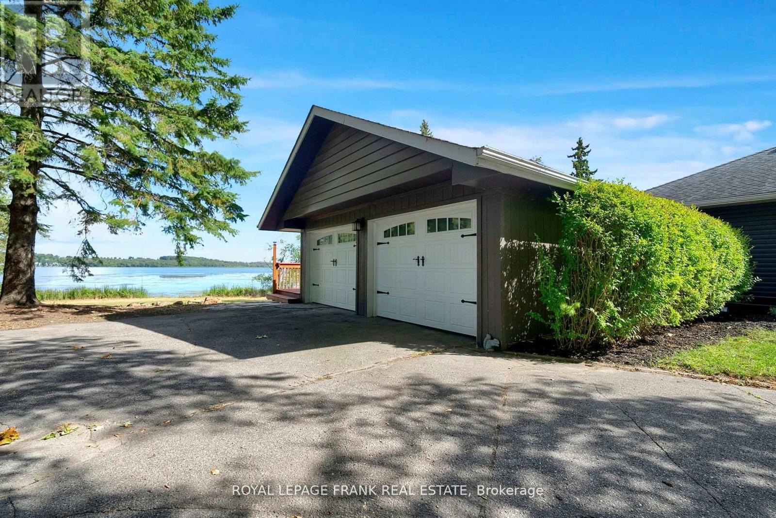 












230 BEECH STREET

,
Scugog (Port Perry),




Ontario
L9L1N6

