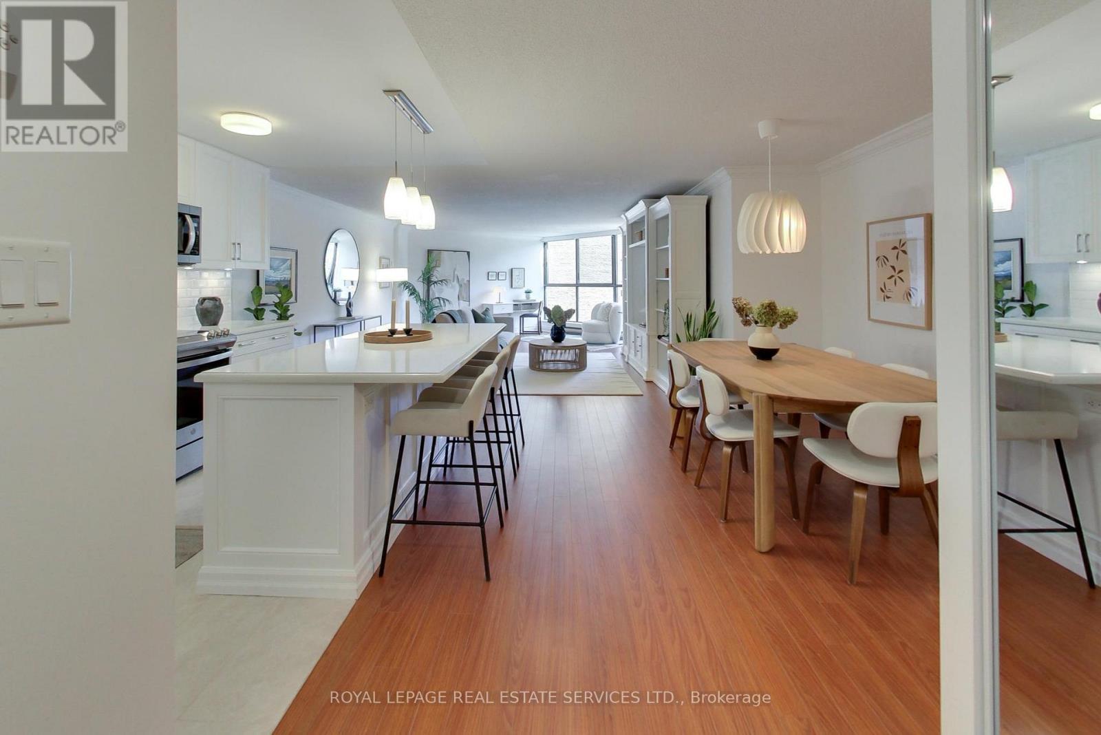 












415 - 35 CHURCH STREET

,
Toronto,




Ontario
M5E1T3

