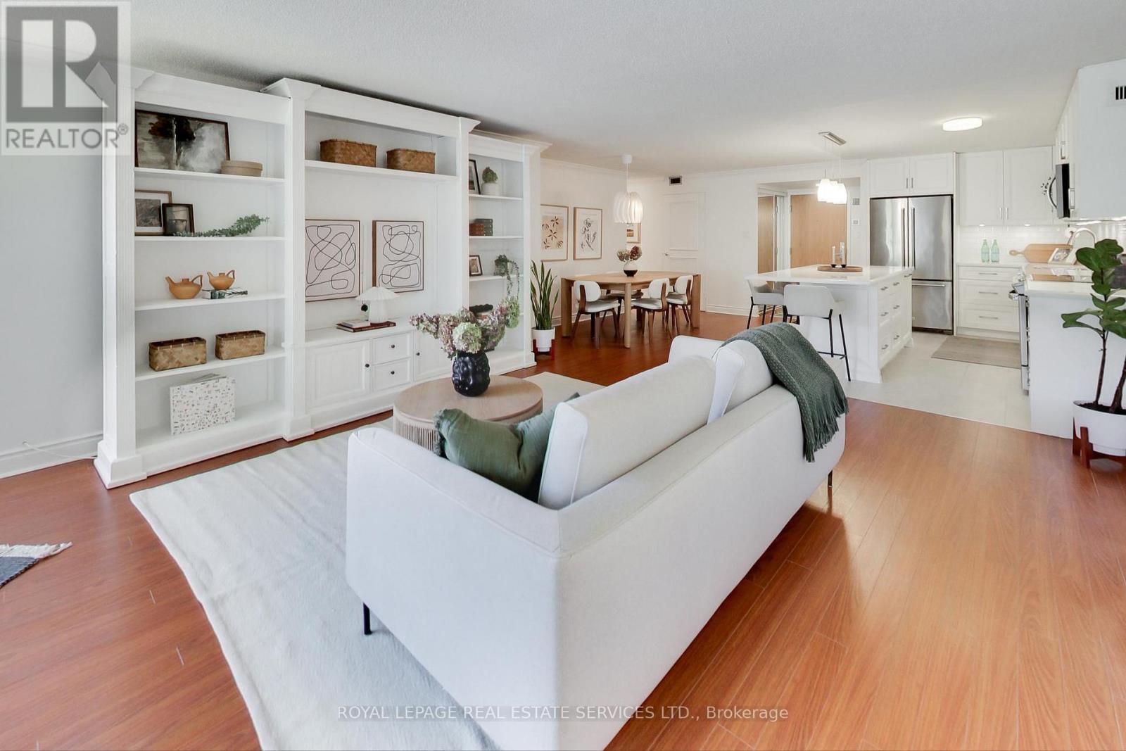 












415 - 35 CHURCH STREET

,
Toronto,




Ontario
M5E1T3

