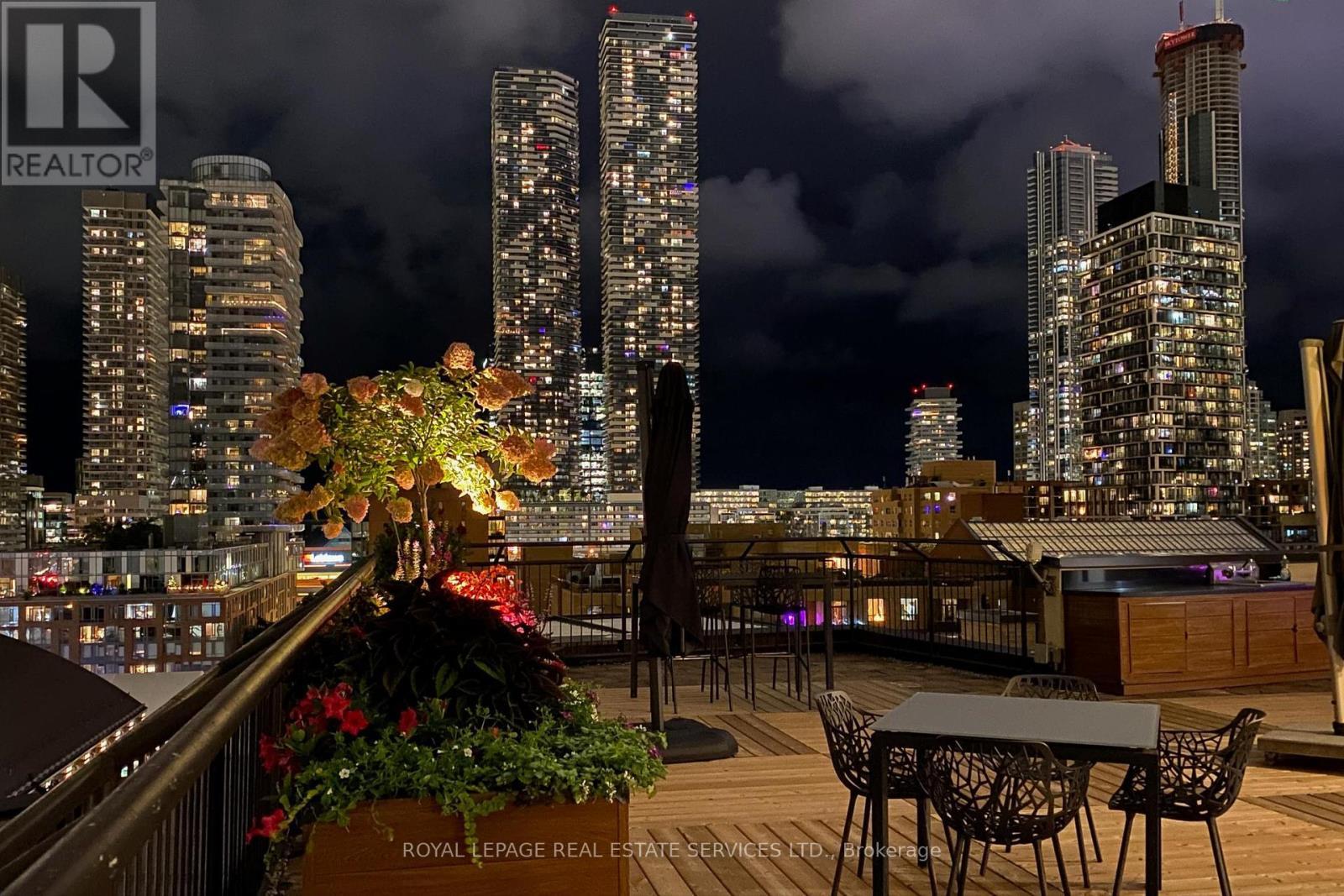 












415 - 35 CHURCH STREET

,
Toronto,




Ontario
M5E1T3

