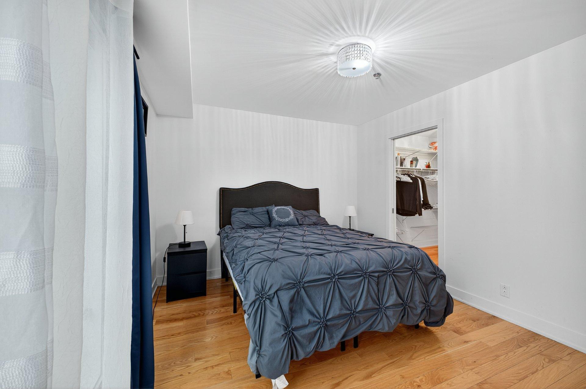 









3300


Boul. Cavendish

, 109,
Montréal (Côte-des-Neiges/Notre-Dame-de-Grâce),




QC
H4B2M8

