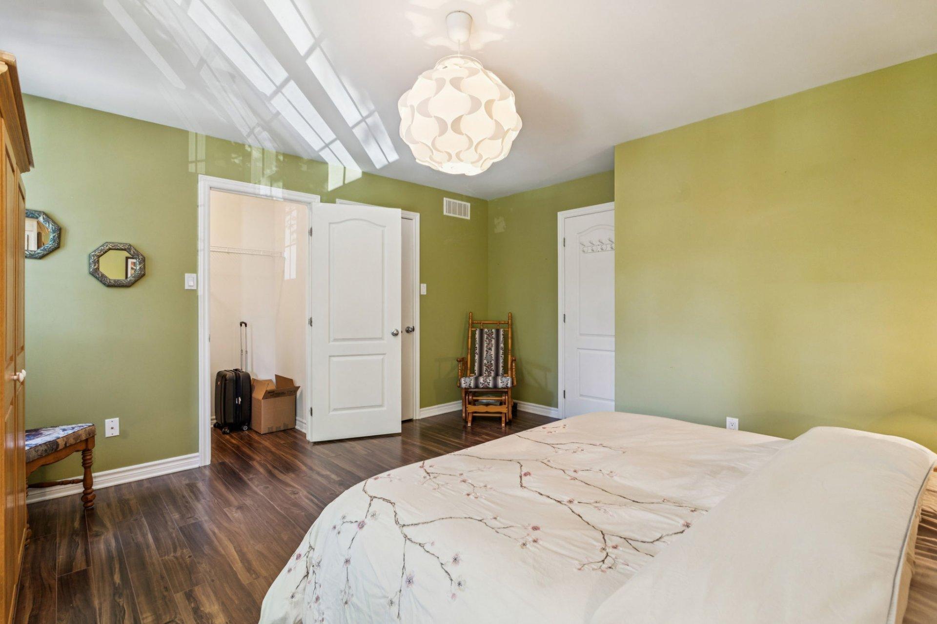 









375


Rue Jeannine-Grégoire-Ross

,
Gatineau (Gatineau),




QC
J8P0E1

