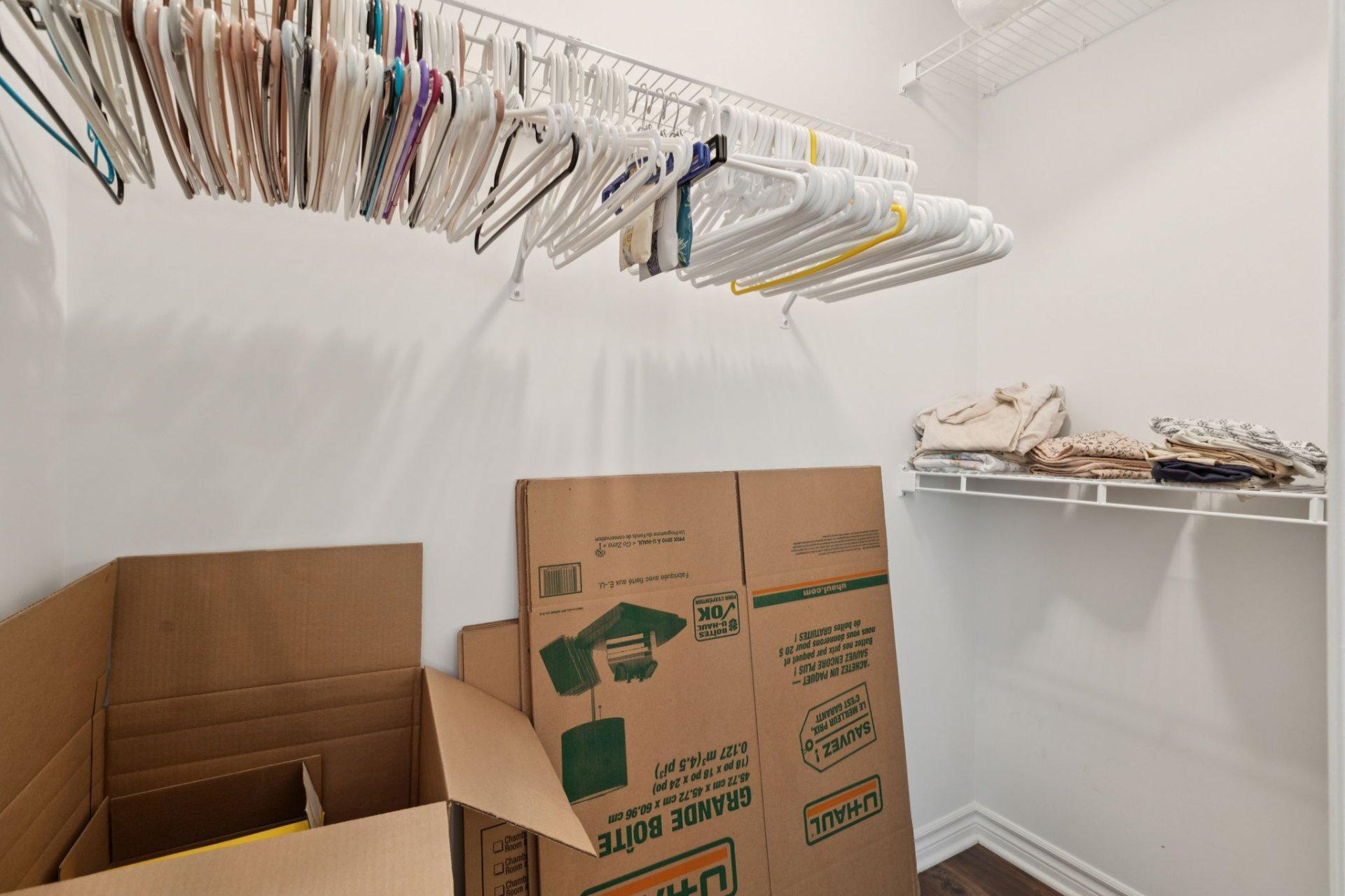 









375


Rue Jeannine-Grégoire-Ross

,
Gatineau (Gatineau),




QC
J8P0E1

