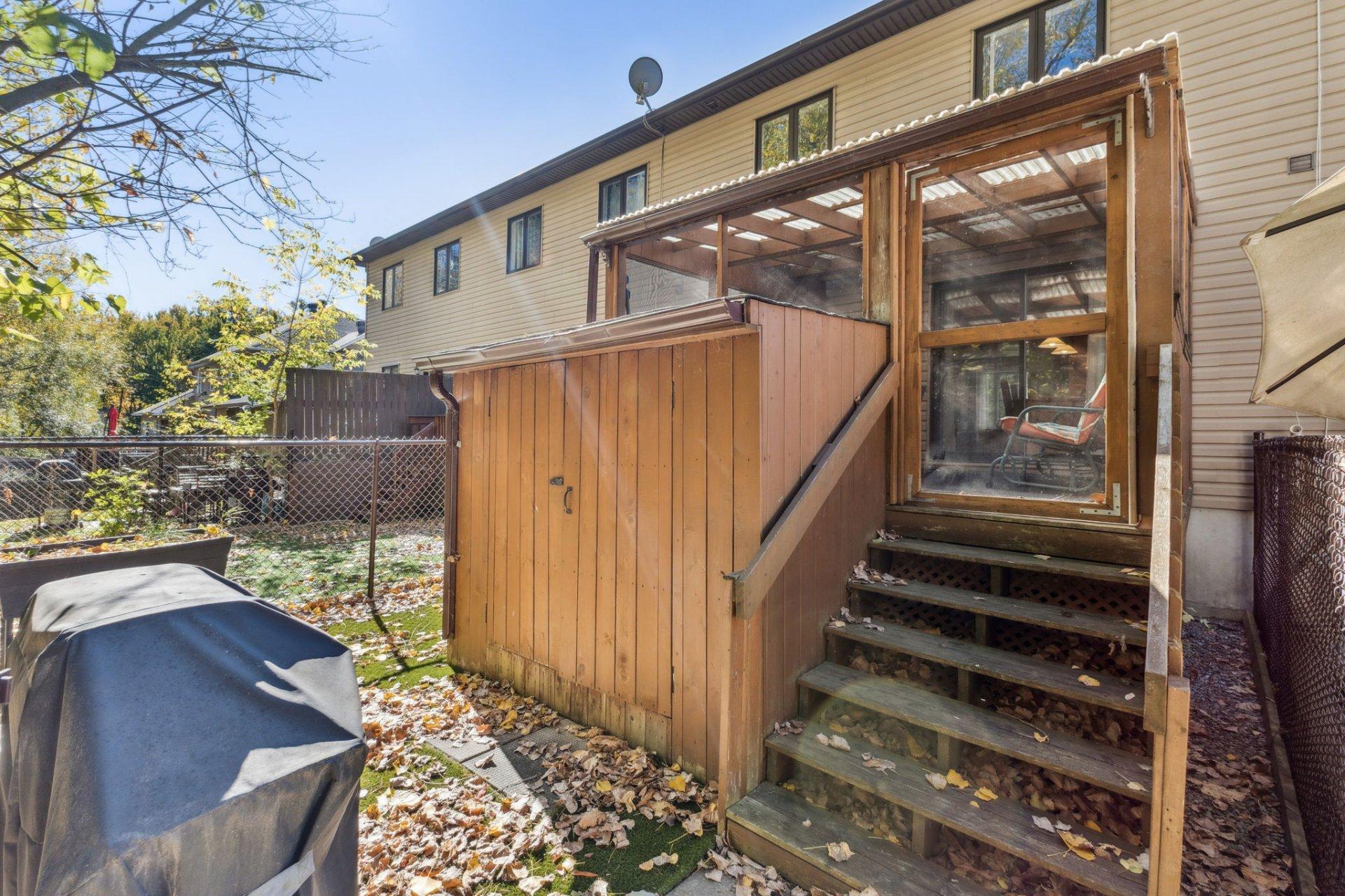 









375


Rue Jeannine-Grégoire-Ross

,
Gatineau (Gatineau),




QC
J8P0E1

