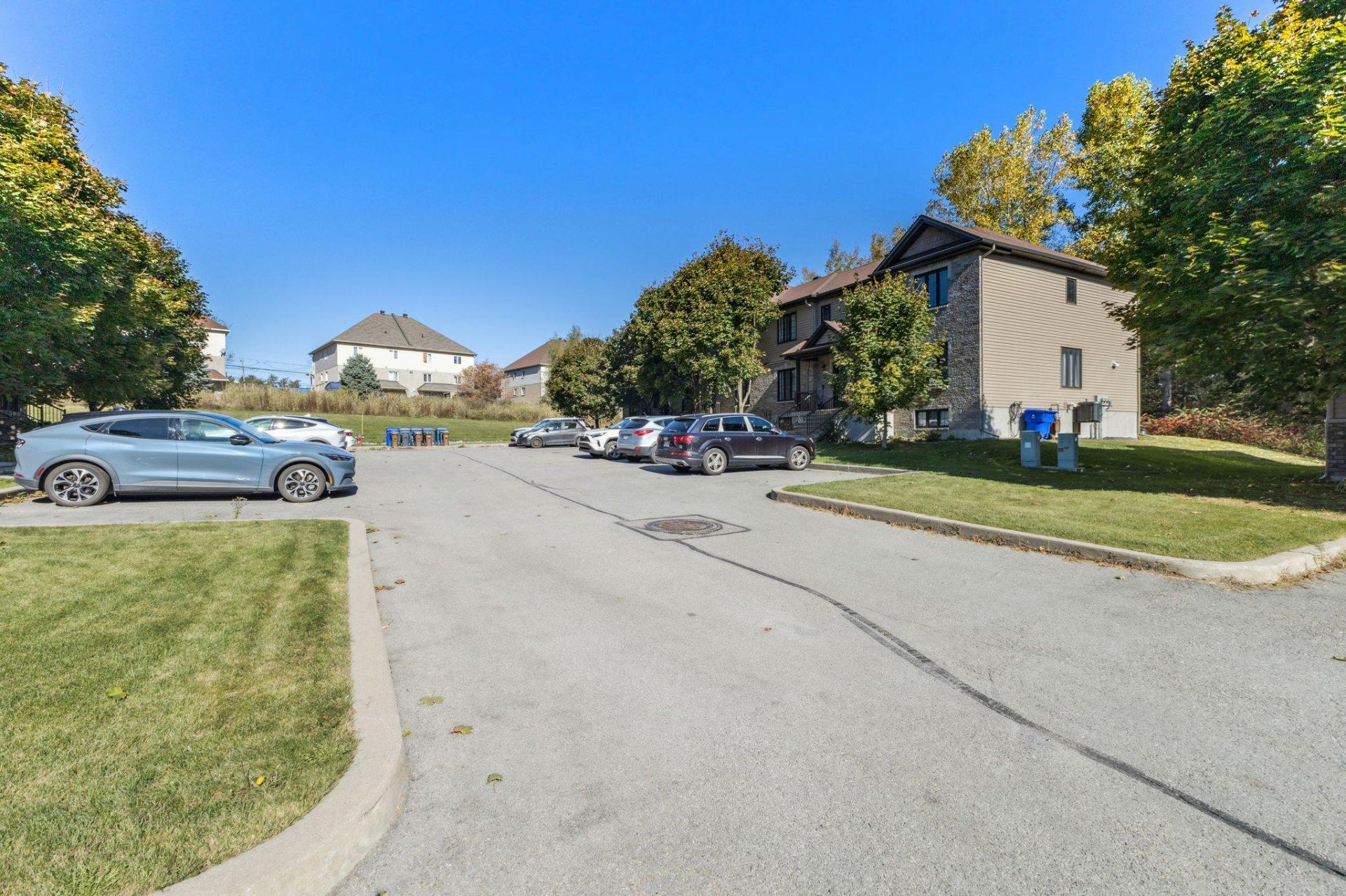 









375


Rue Jeannine-Grégoire-Ross

,
Gatineau (Gatineau),




QC
J8P0E1

