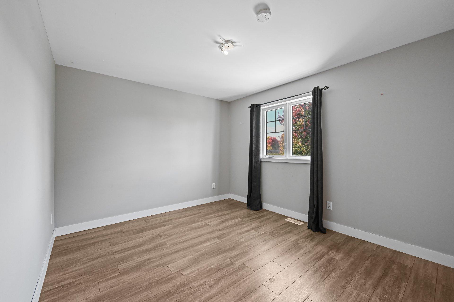 









22


Carré Barrière

,
Saint-Cyprien-de-Napierville,




QC
J0J1L0

