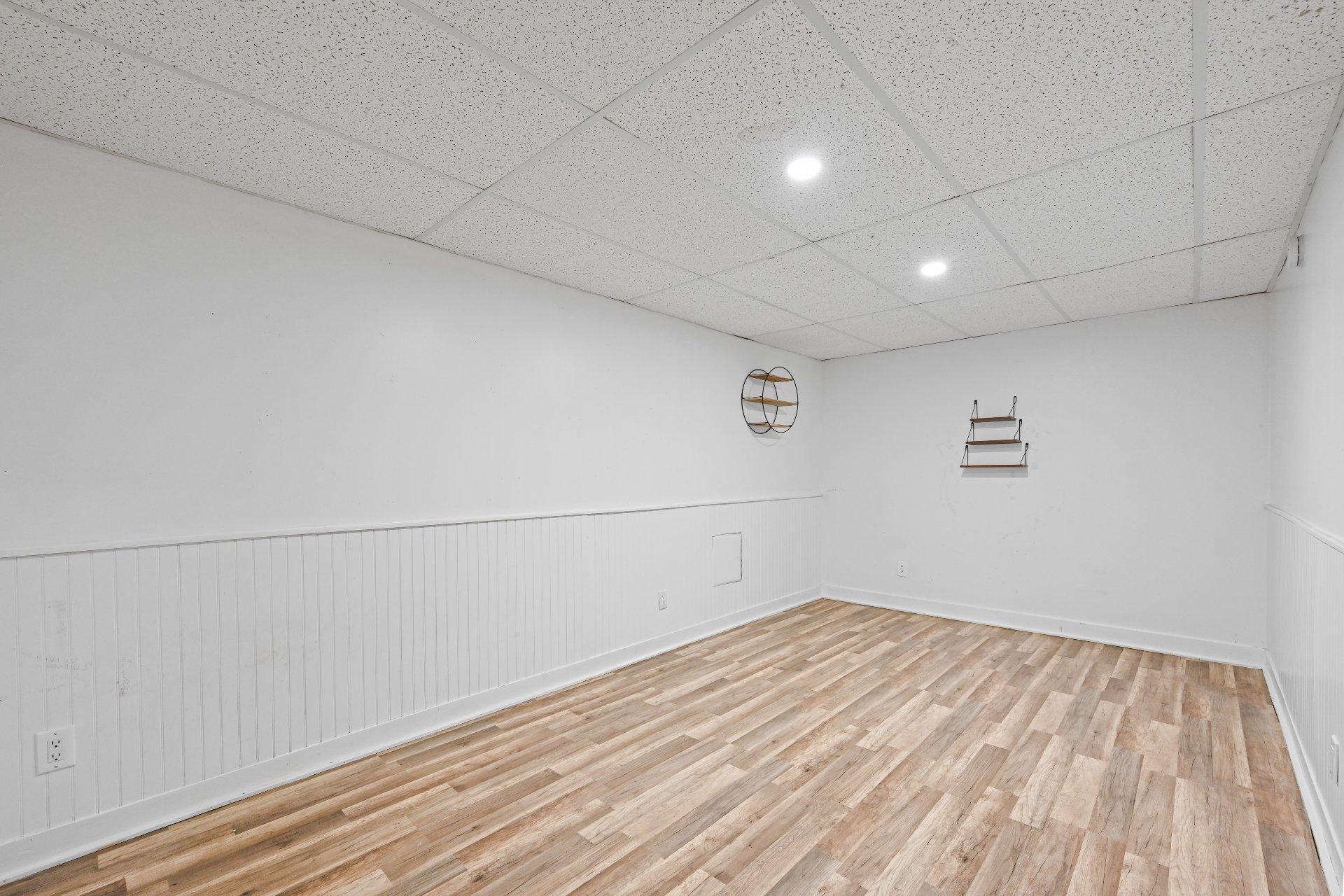 









22


Carré Barrière

,
Saint-Cyprien-de-Napierville,




QC
J0J1L0

