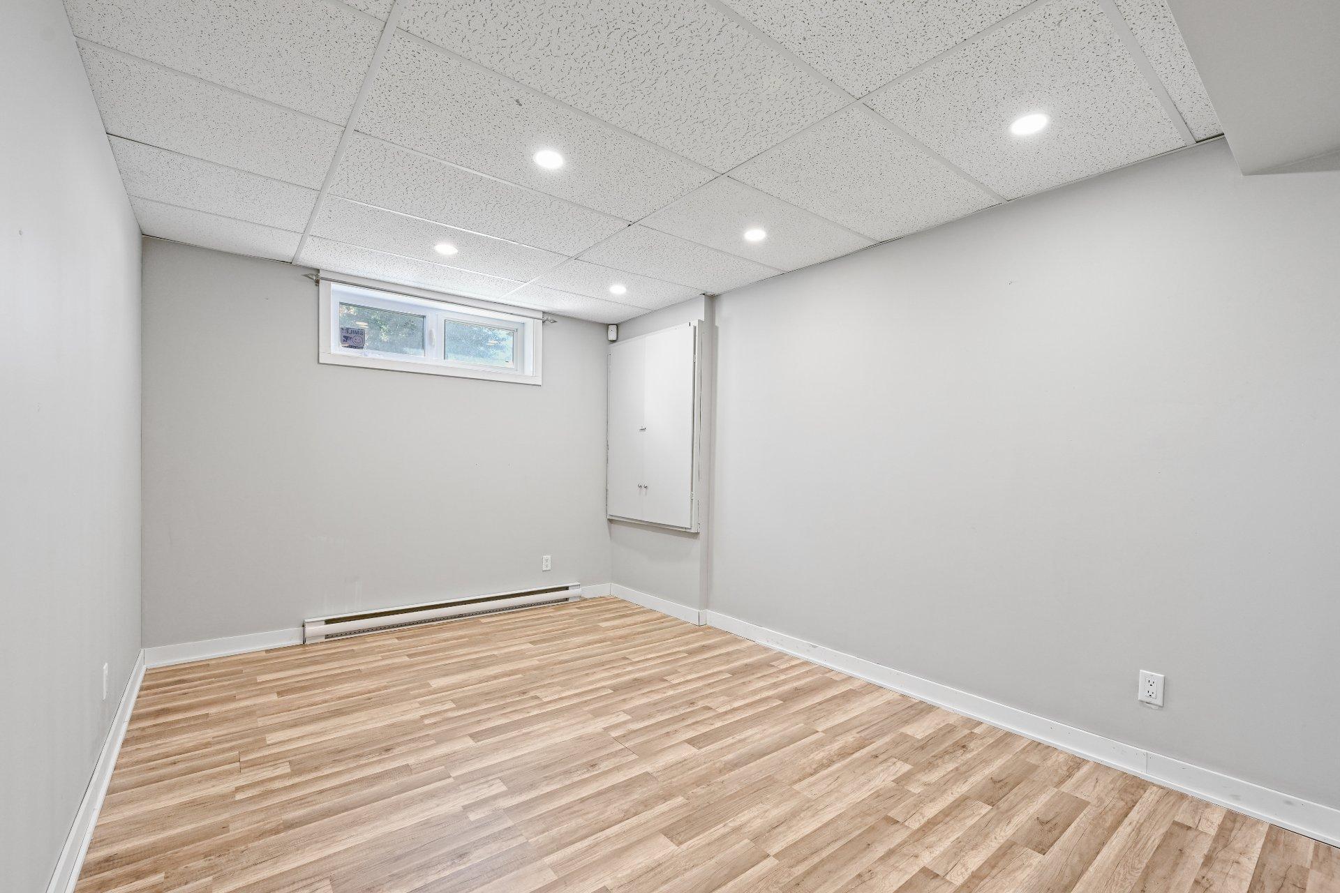 









22


Carré Barrière

,
Saint-Cyprien-de-Napierville,




QC
J0J1L0


