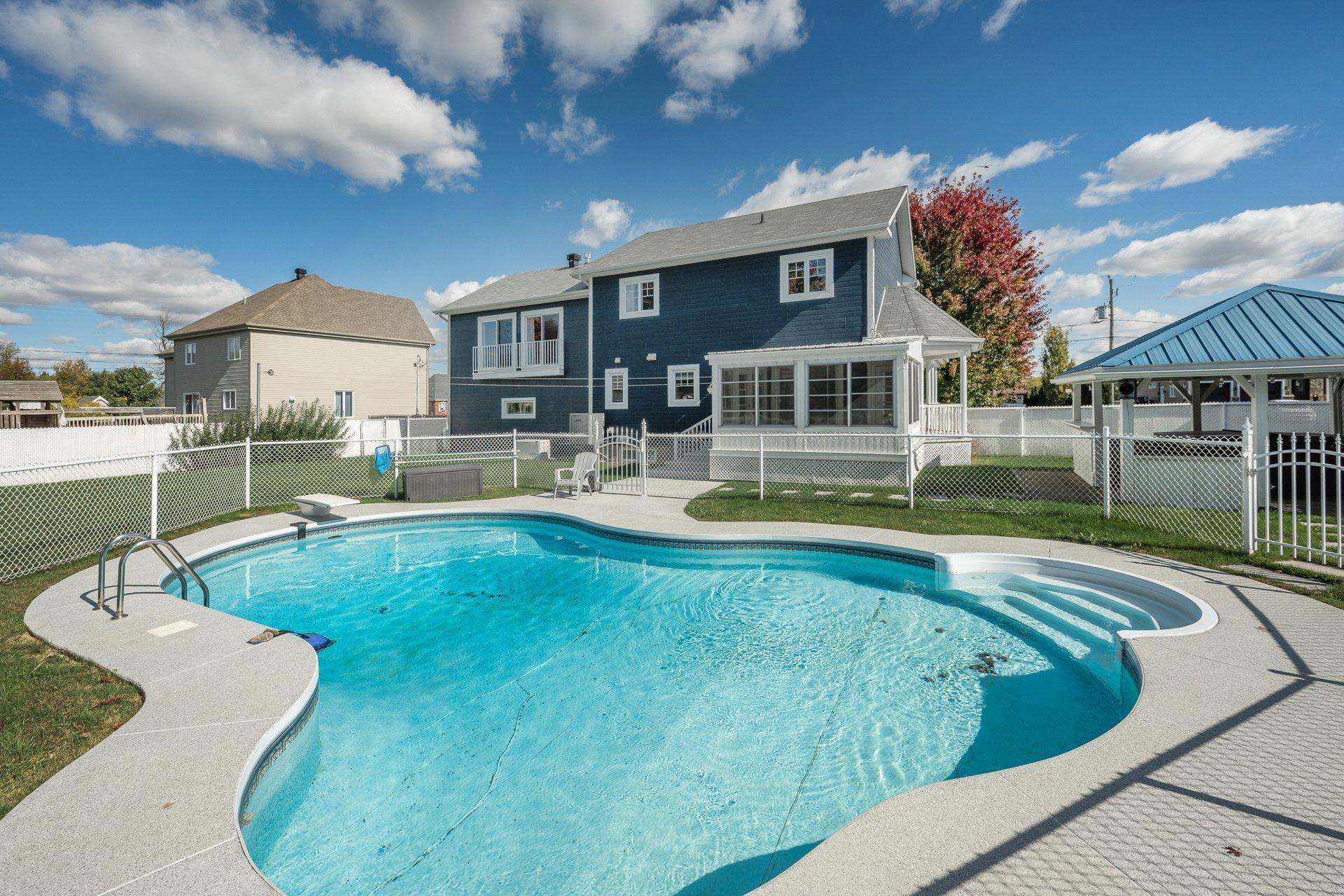 









22


Carré Barrière

,
Saint-Cyprien-de-Napierville,




QC
J0J1L0

