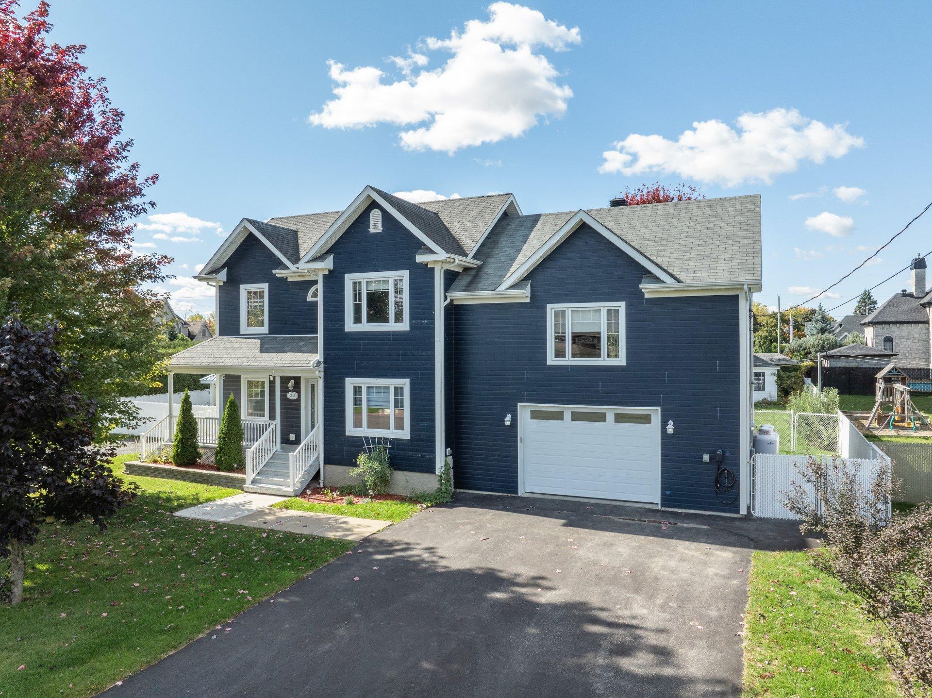 









22


Carré Barrière

,
Saint-Cyprien-de-Napierville,




QC
J0J1L0

