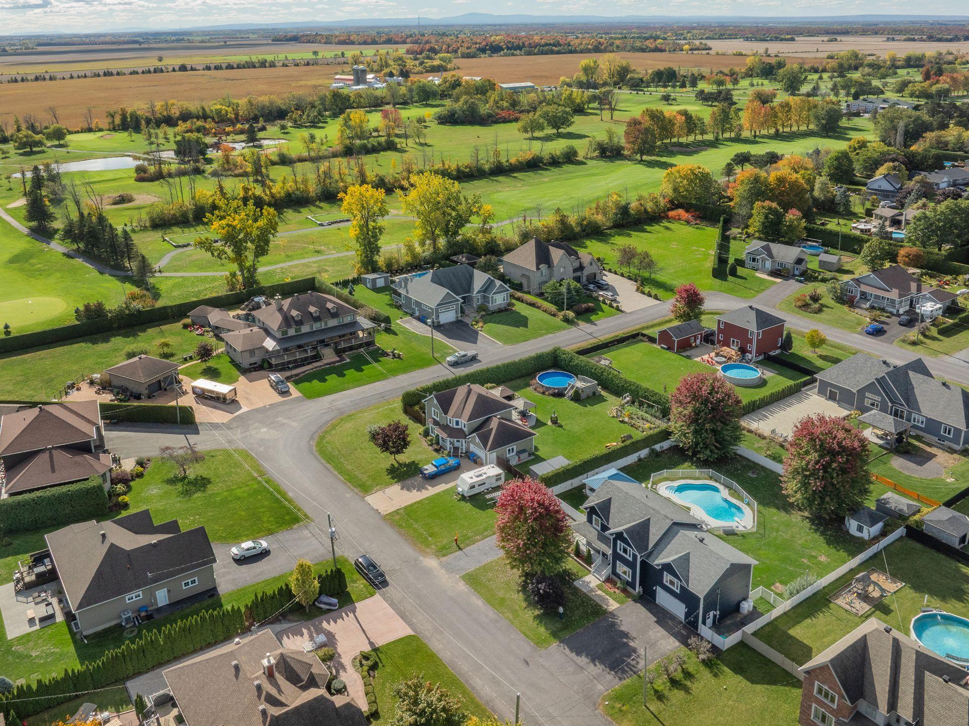 









22


Carré Barrière

,
Saint-Cyprien-de-Napierville,




QC
J0J1L0

