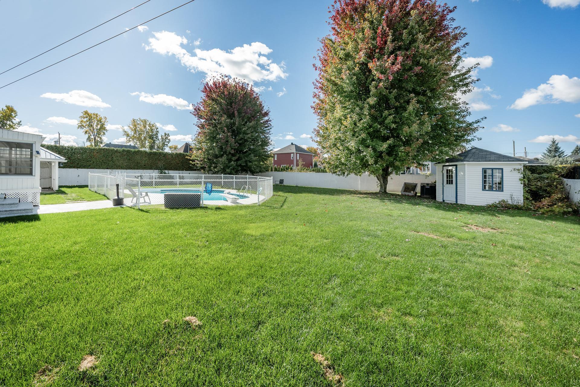 









22


Carré Barrière

,
Saint-Cyprien-de-Napierville,




QC
J0J1L0

