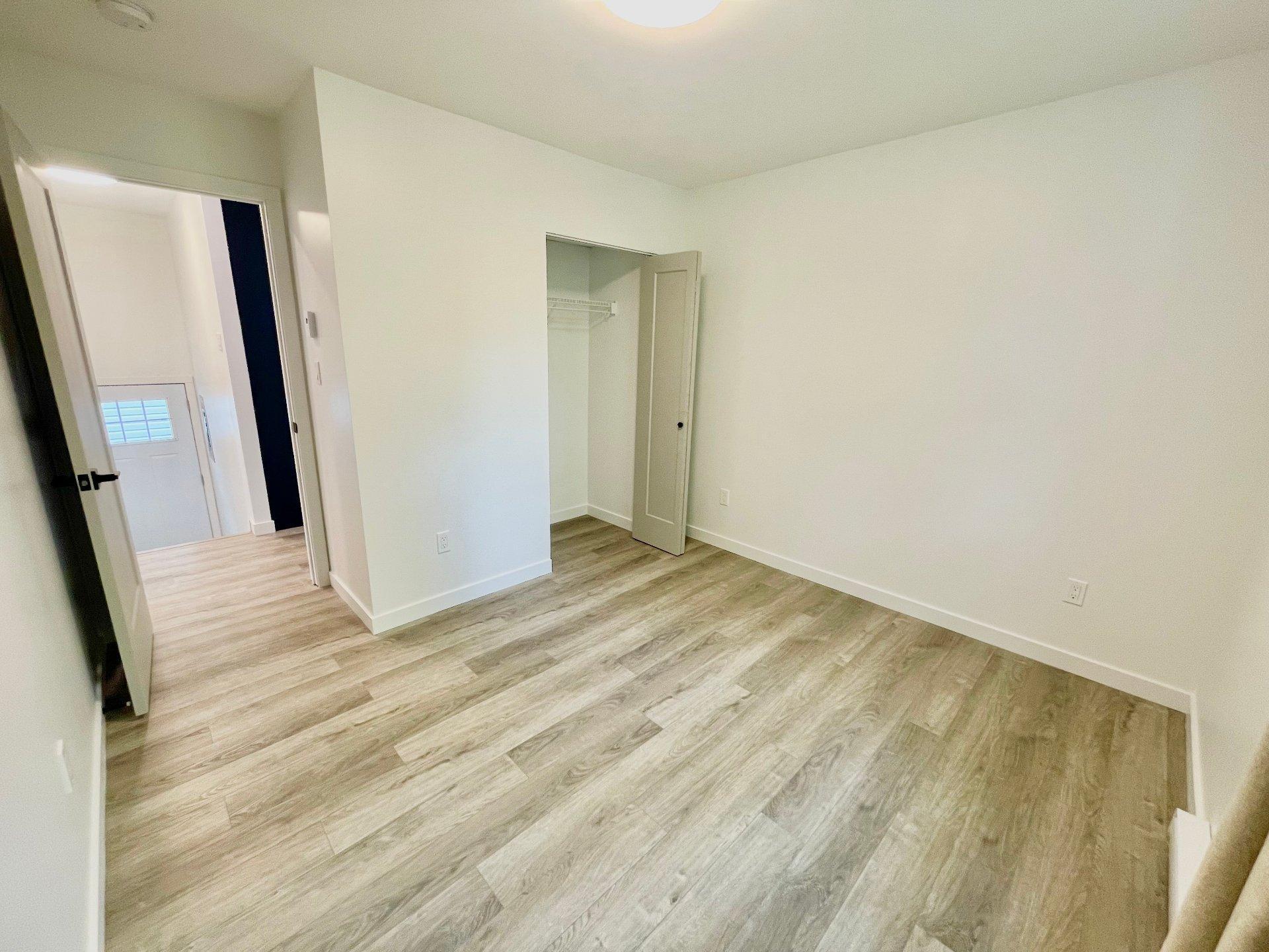 









604


74e Avenue

,
Laval (Chomedey),




QC
H7V2Y1

