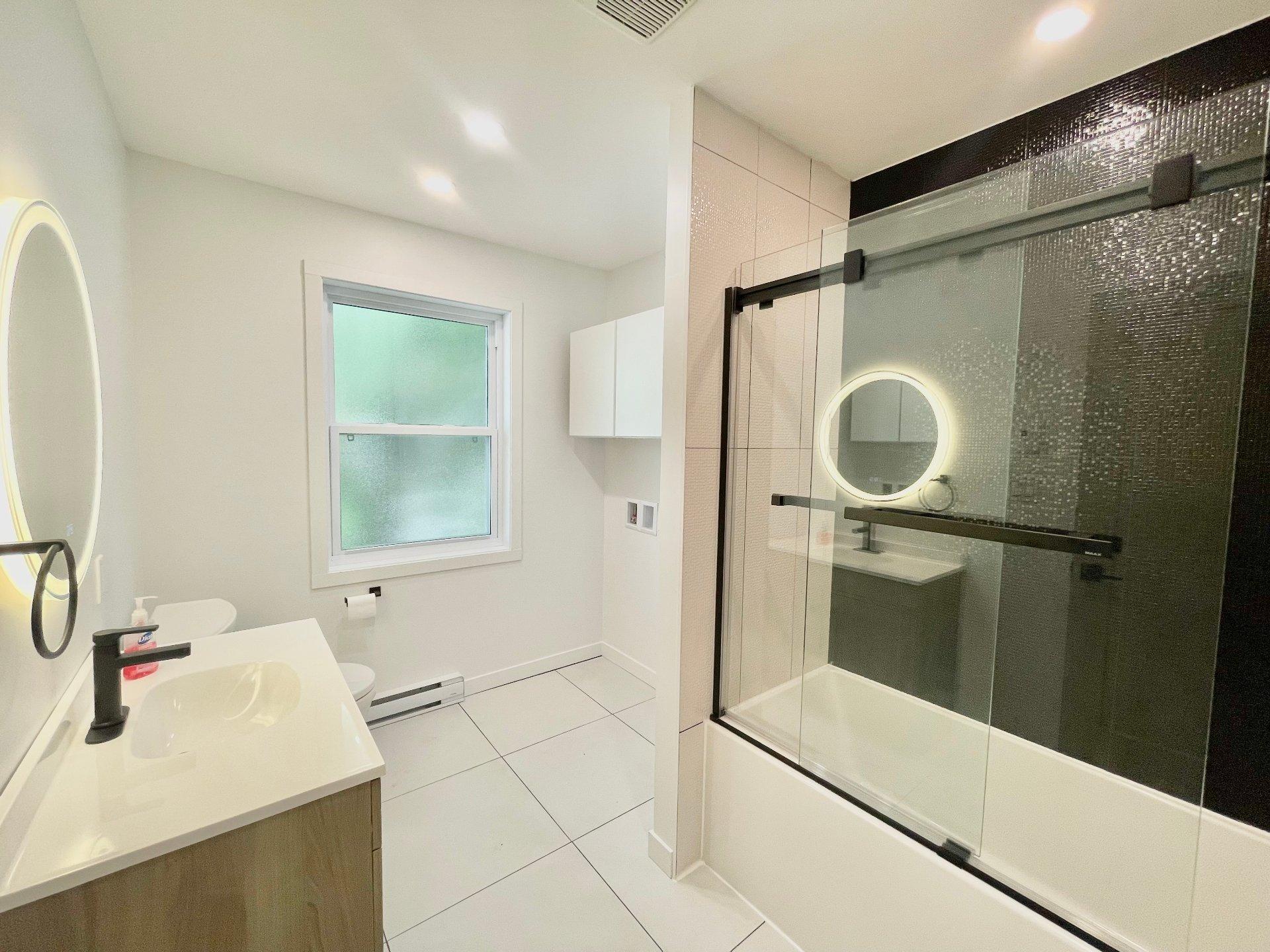 









604


74e Avenue

,
Laval (Chomedey),




QC
H7V2Y1

