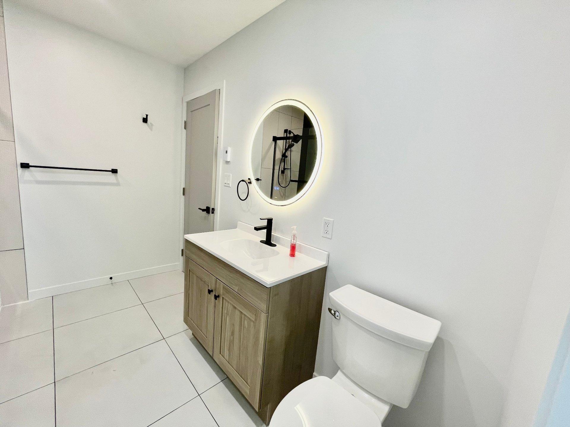 









604


74e Avenue

,
Laval (Chomedey),




QC
H7V2Y1

