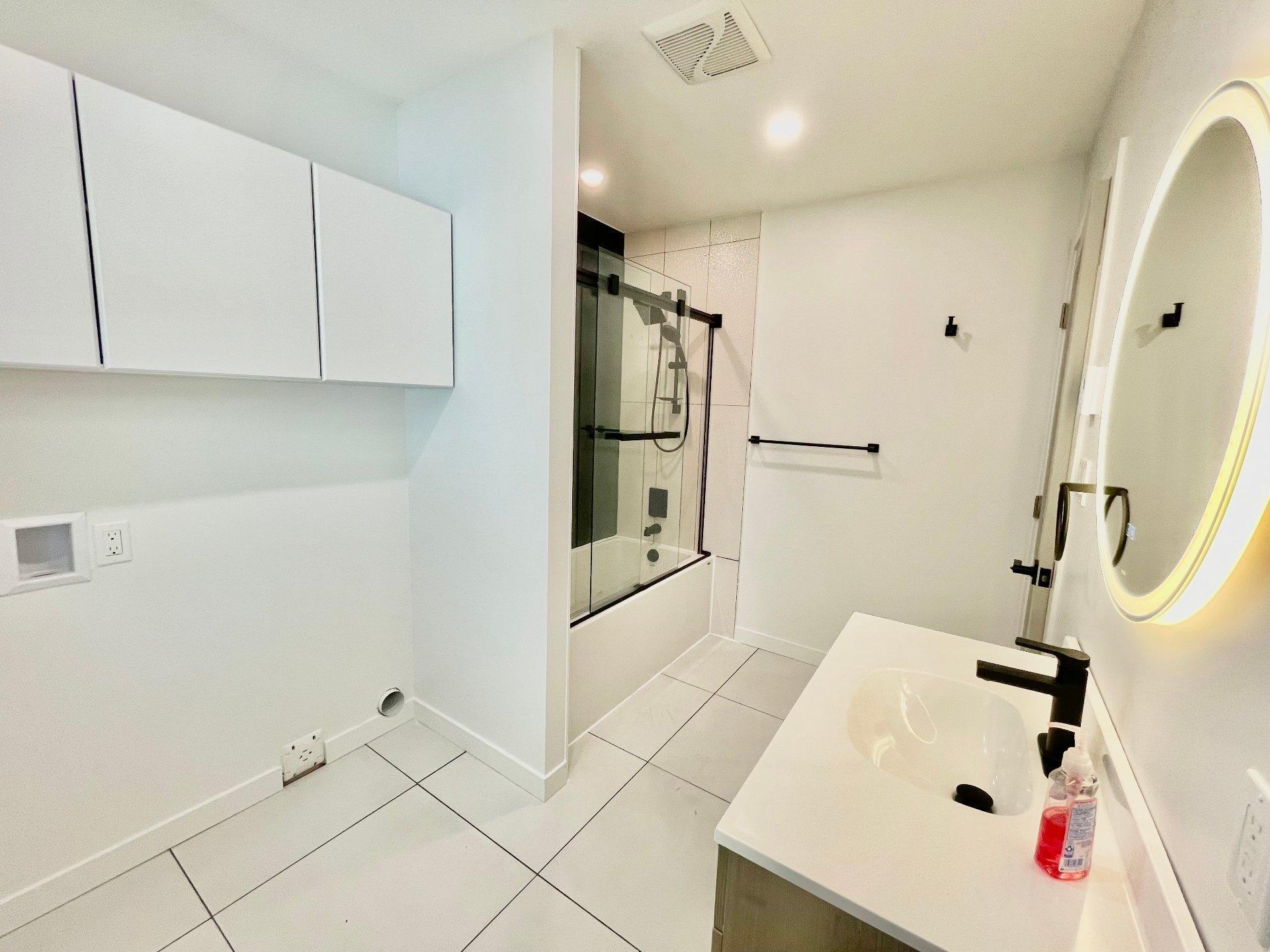 









604


74e Avenue

,
Laval (Chomedey),




QC
H7V2Y1

