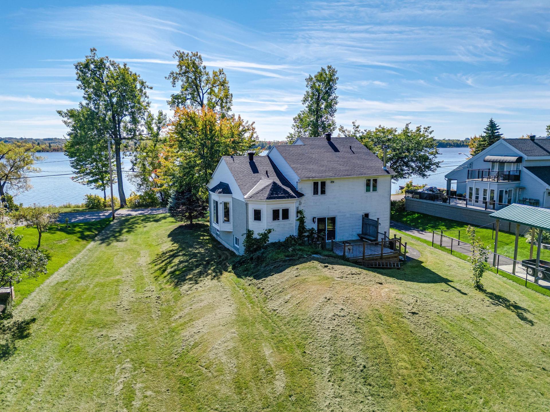 









1263


Boul. Hurtubise

,
Gatineau (Gatineau),




QC
J8P7C2

