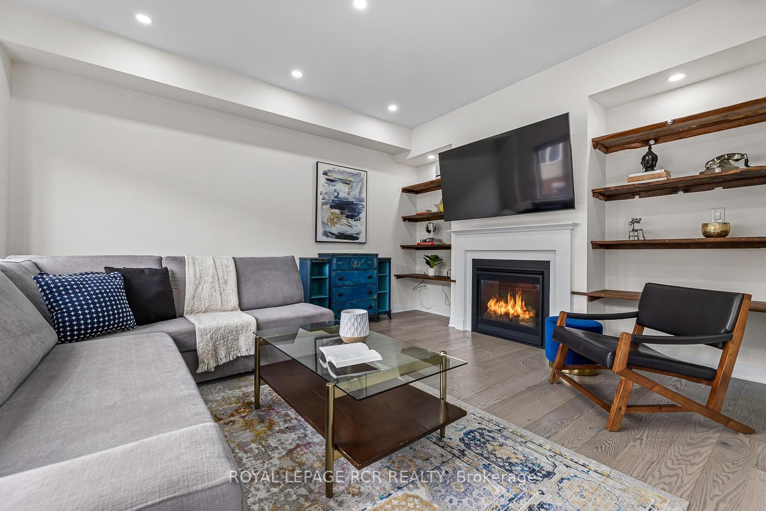 









3


Jenkins

Street,
East Luther Grand Valley,




ON
L9W 7R2

