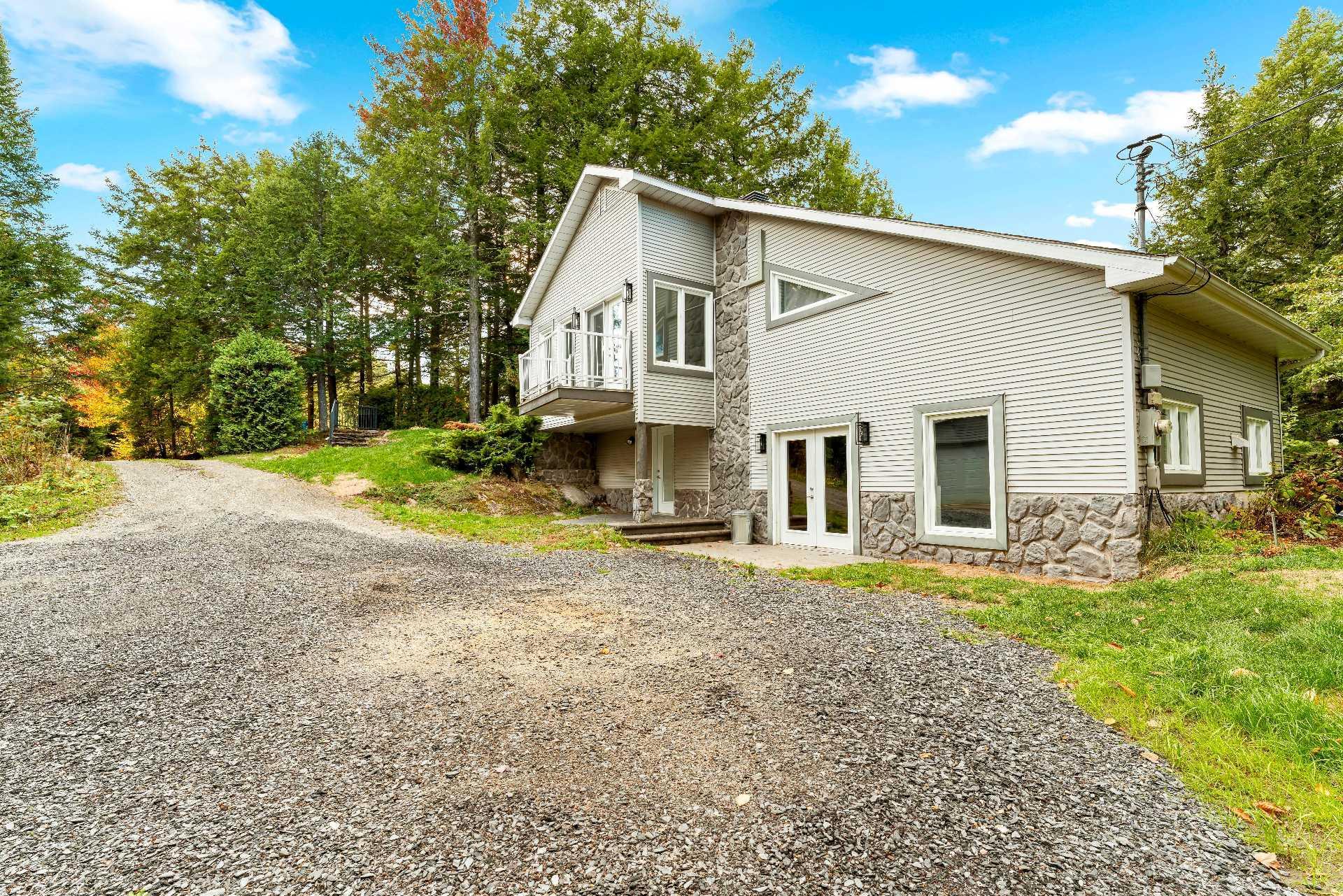 









217


Rue Brodeur

,
Magog,




QC
J1X0M9

