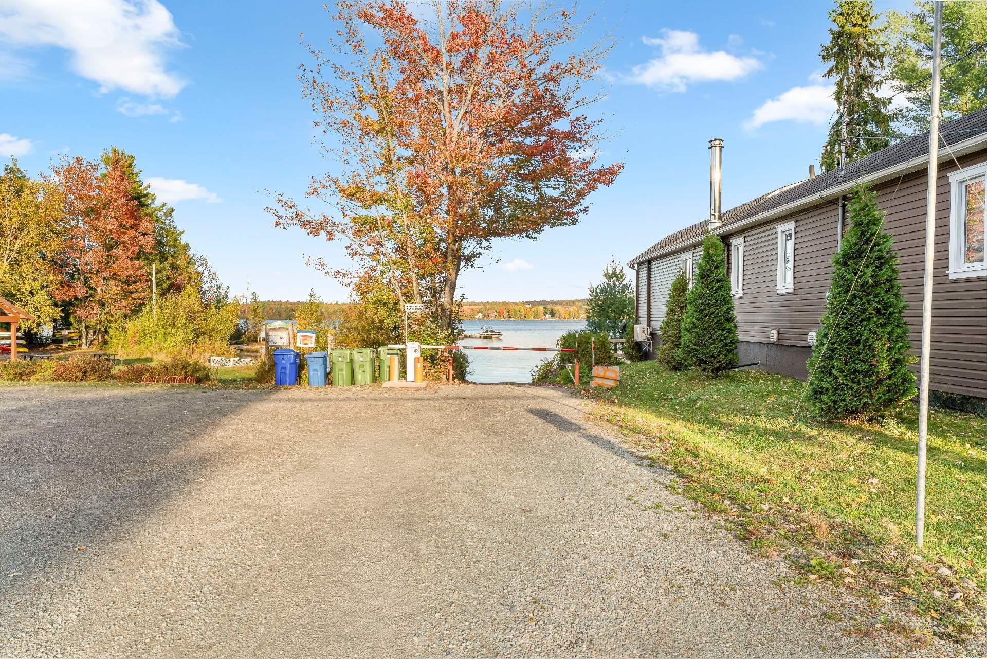 









217


Rue Brodeur

,
Magog,




QC
J1X0M9

