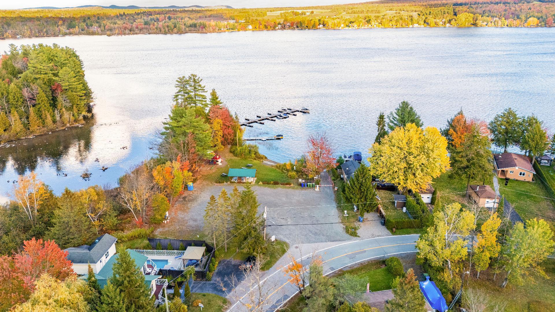 









217


Rue Brodeur

,
Magog,




QC
J1X0M9

