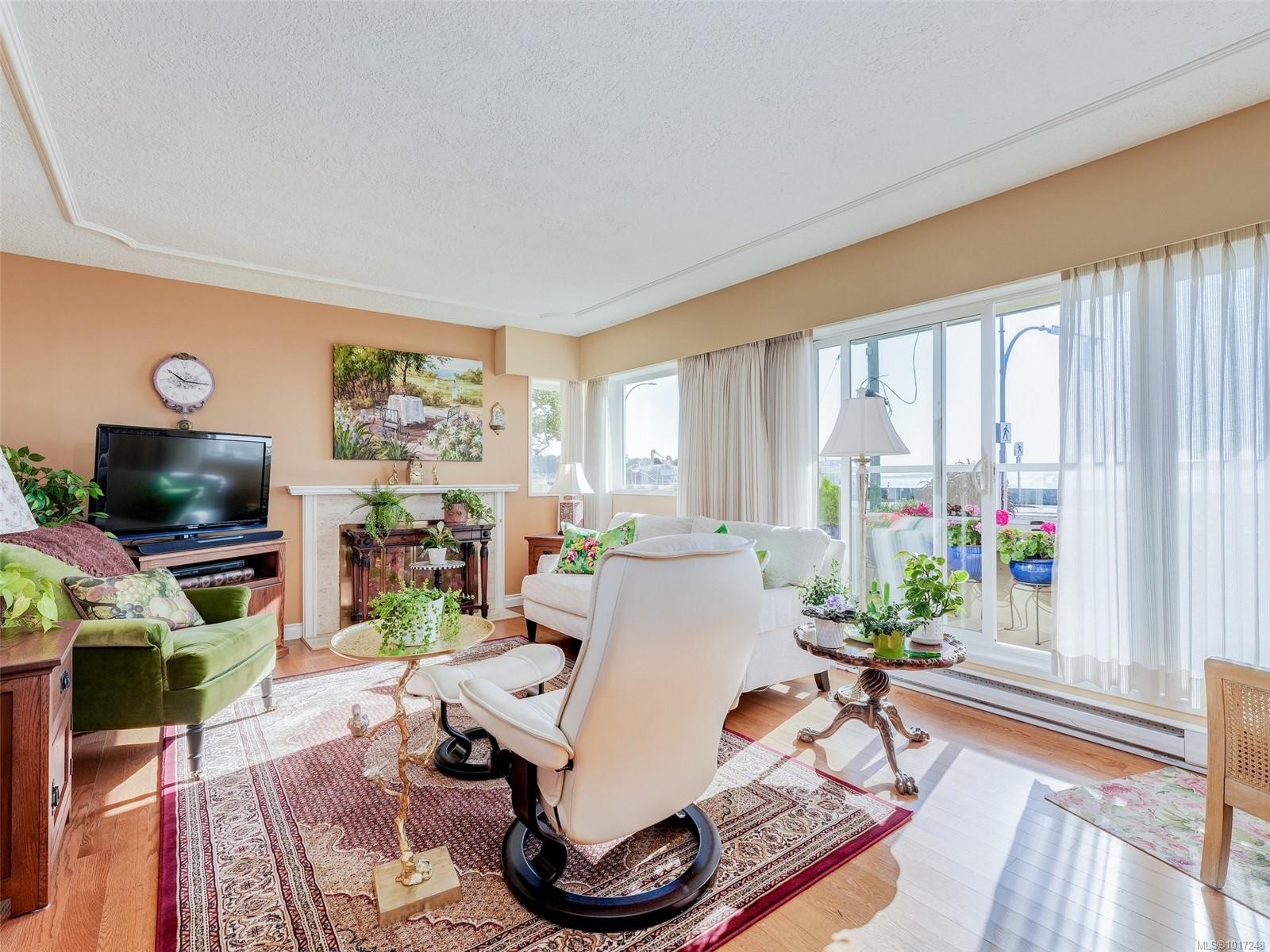 









1540


Dallas

Rd, 103,
Victoria,




BC
V8S 1A3

