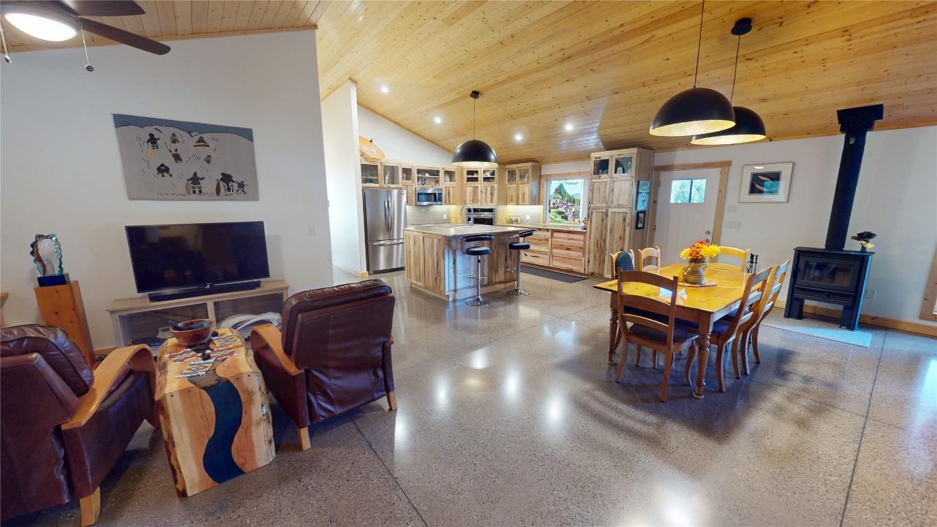 









4427


Ferguson

Road,
Wardner,




BC
V0B 2J0

