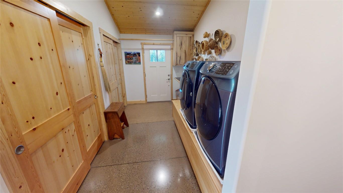 









4427


Ferguson

Road,
Wardner,




BC
V0B 2J0

