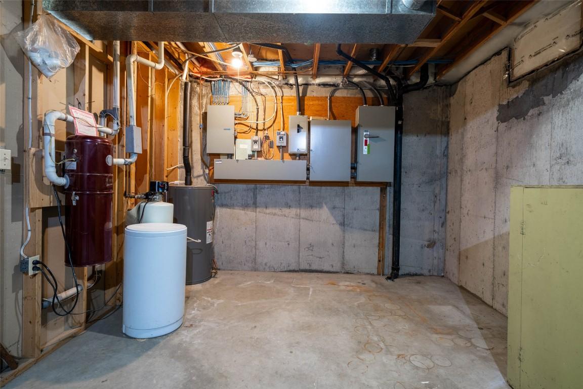 









683


Clinton

Road,
Spallumcheen,




BC
V4Y 0P3

