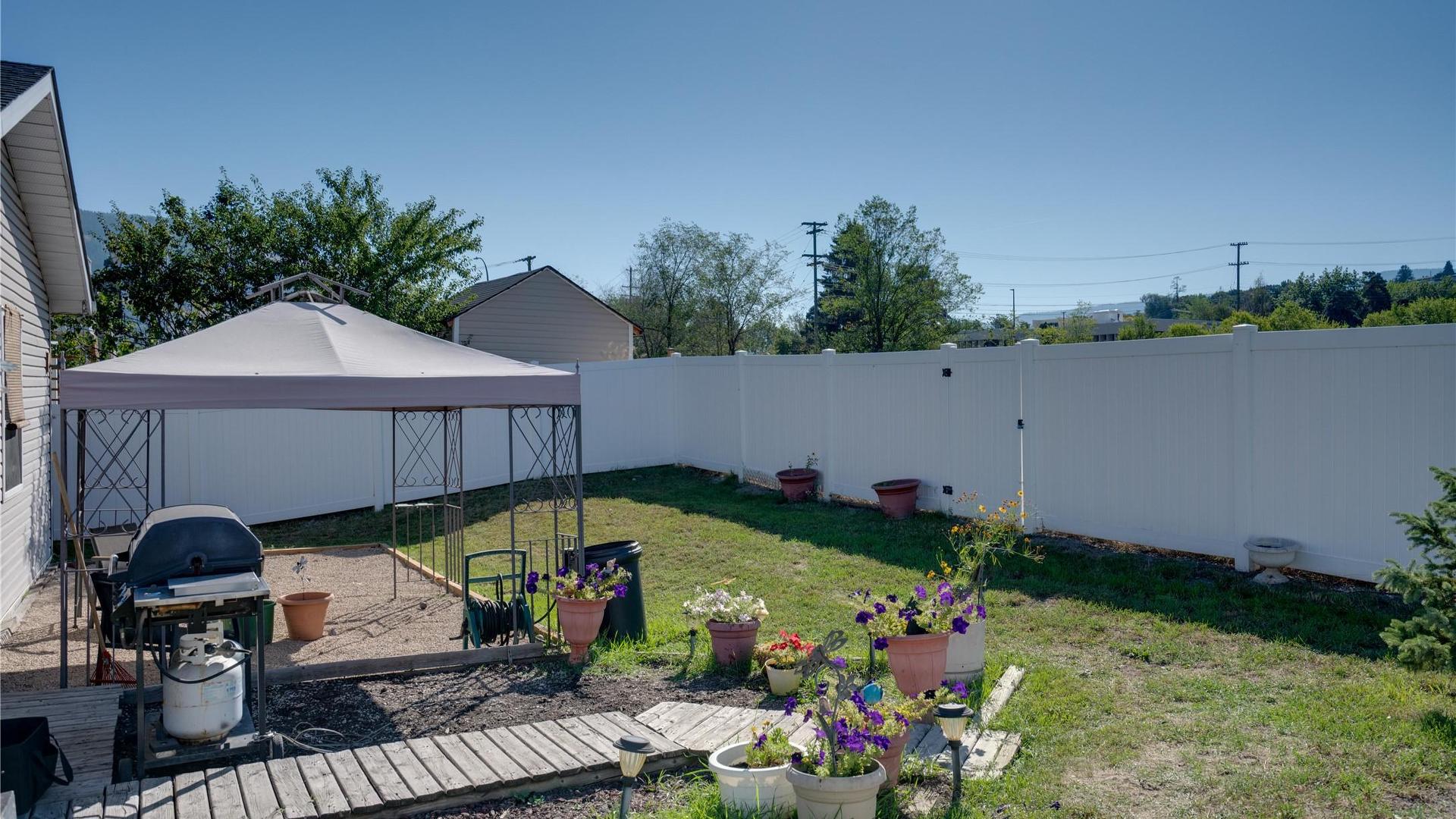 









1605


15

Avenue,
Vernon,




BC
V1T 9R4

