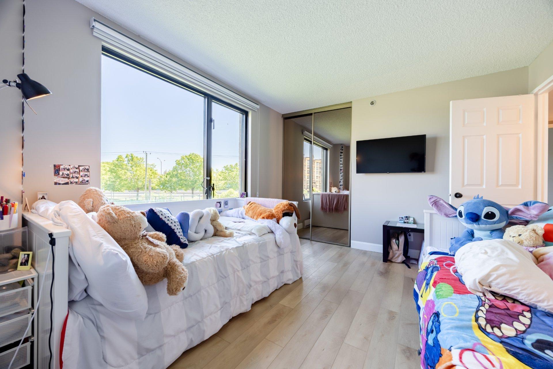 









500


Rue St-Francois

, 102,
Brossard,




QC
J4X2A2

